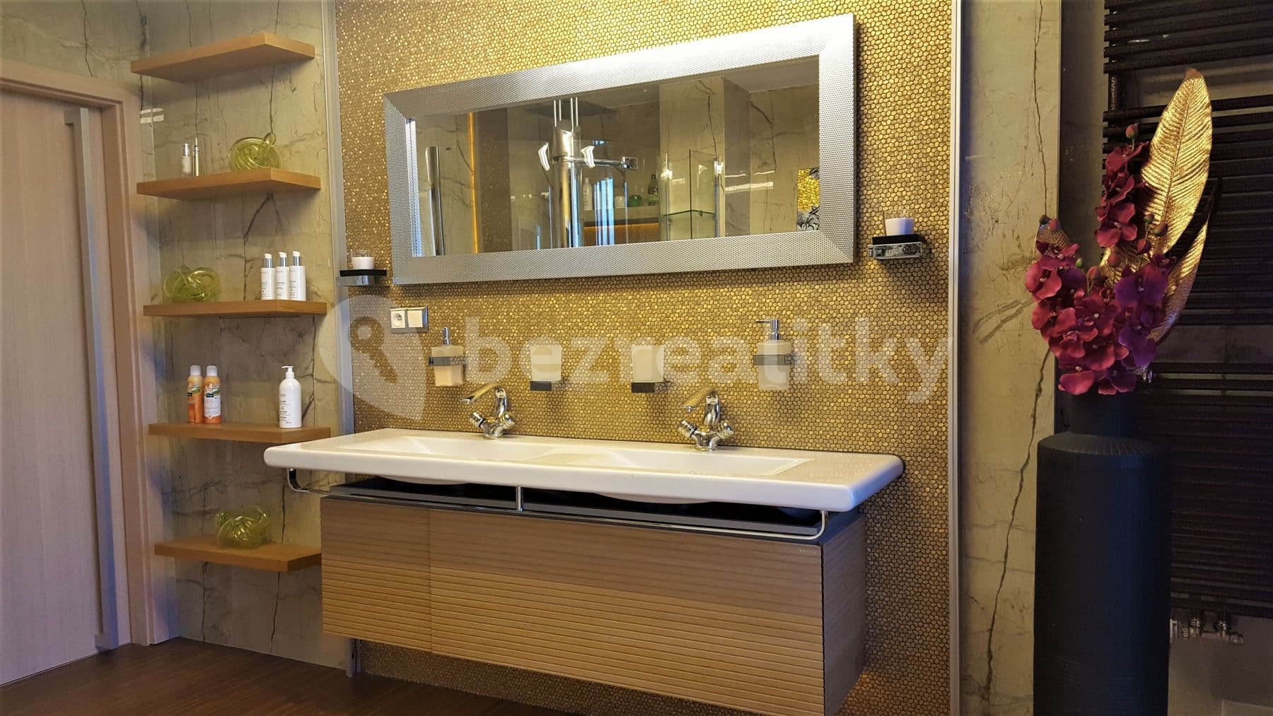 Prenájom bytu 3-izbový 400 m², Merhautova, Brno, Jihomoravský kraj Prenájom bytu 3-izbový 400 m², Merhautova, Brno, Jihomoravský kraj