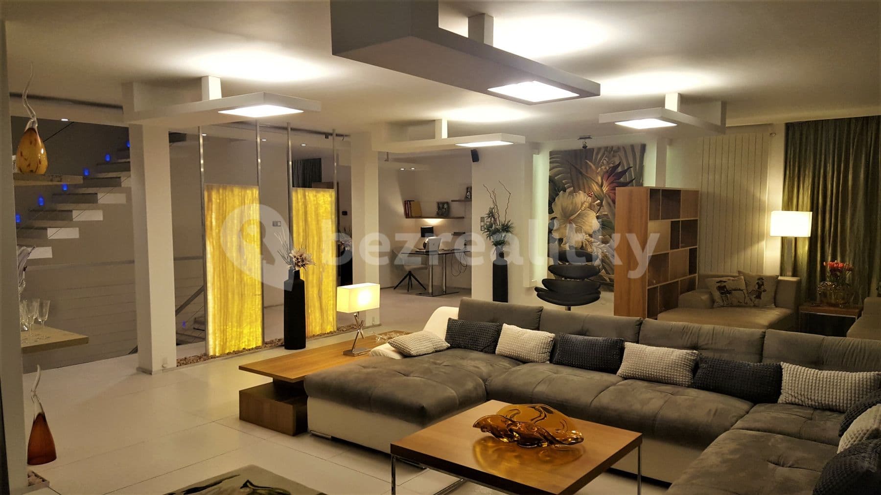 Prenájom bytu 3-izbový 400 m², Merhautova, Brno, Jihomoravský kraj Prenájom bytu 3-izbový 400 m², Merhautova, Brno, Jihomoravský kraj