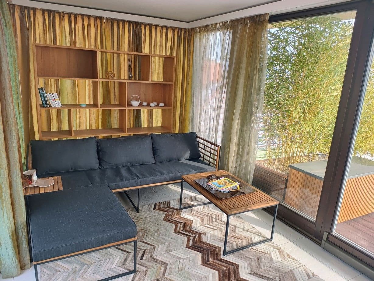 Prenájom bytu 3-izbový 400 m², Merhautova, Brno, Jihomoravský kraj Prenájom bytu 3-izbový 400 m², Merhautova, Brno, Jihomoravský kraj