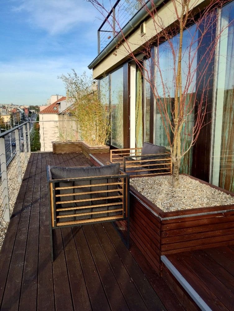 Prenájom bytu 3-izbový 400 m², Merhautova, Brno, Jihomoravský kraj Prenájom bytu 3-izbový 400 m², Merhautova, Brno, Jihomoravský kraj