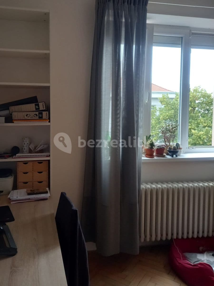 Prenájom bytu 1-izbový 53 m², V Zálomu, Praha, Praha Prenájom bytu 1-izbový 53 m², V Zálomu, Praha, Praha