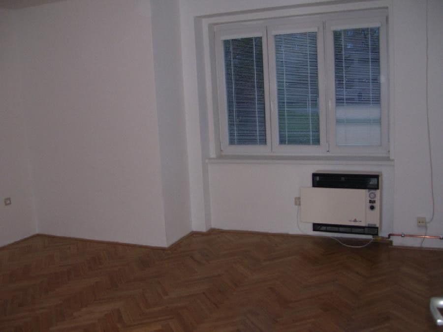 Prenájom bytu 1-izbový 43 m², Wolkerova, Olomouc, Olomoucký kraj Prenájom bytu 1-izbový 43 m², Wolkerova, Olomouc, Olomoucký kraj