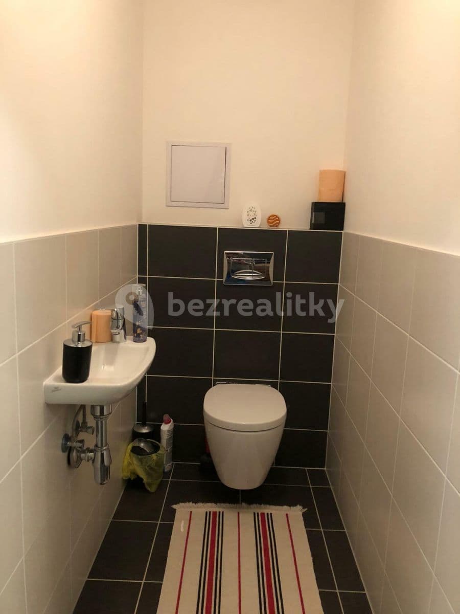 Prenájom bytu 2-izbový 54 m², Nárožní, Praha, Praha Prenájom bytu 2-izbový 54 m², Nárožní, Praha, Praha