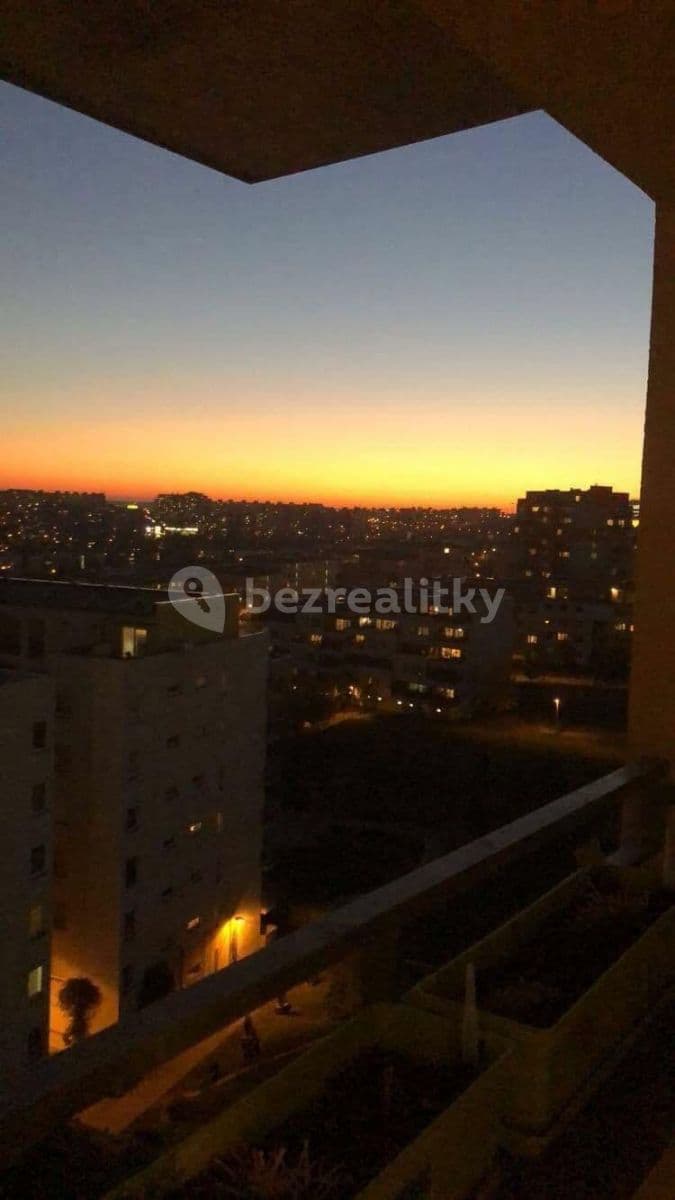 Prenájom bytu 2-izbový 54 m², Nárožní, Praha, Praha Prenájom bytu 2-izbový 54 m², Nárožní, Praha, Praha