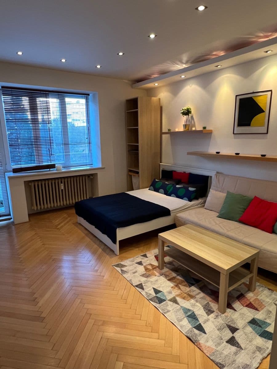 Prenájom bytu 1-izbový 28 m², Cihlářská, Brno, Jihomoravský kraj Prenájom bytu 1-izbový 28 m², Cihlářská, Brno, Jihomoravský kraj