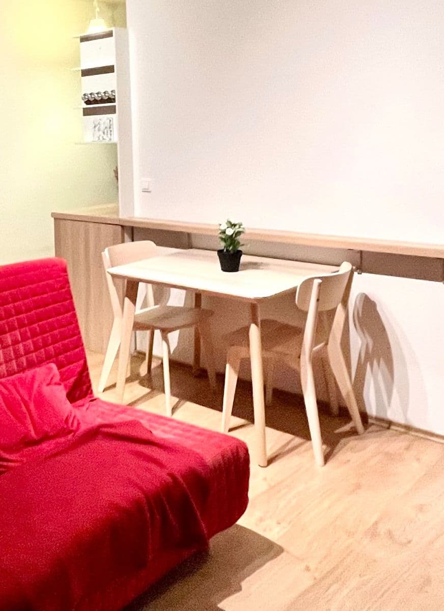 Prenájom bytu 1-izbový 31 m², Sicherova, Praha, Praha Prenájom bytu 1-izbový 31 m², Sicherova, Praha, Praha