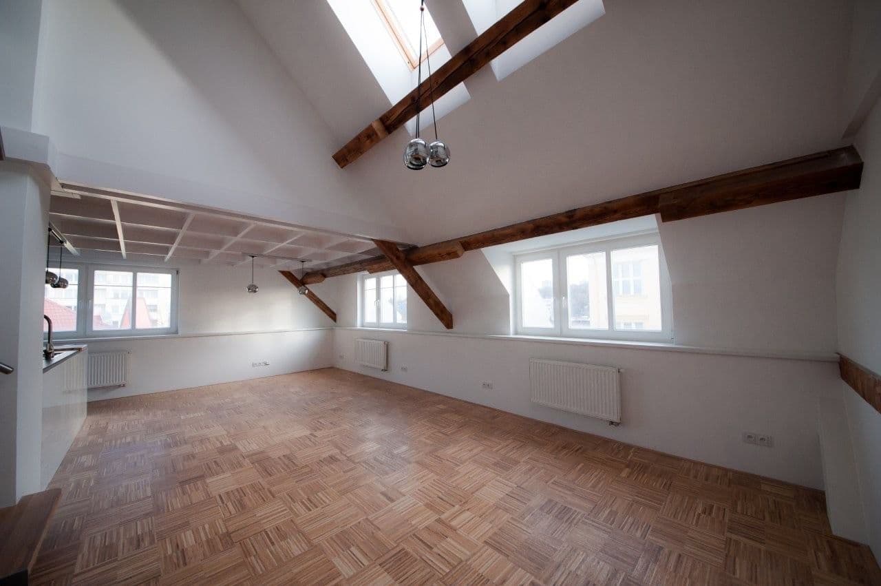 Prenájom bytu 5-izbový 146 m², V Nových Vokovicích, Praha, Praha Prenájom bytu 5-izbový 146 m², V Nových Vokovicích, Praha, Praha
