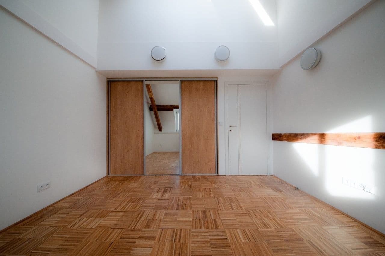 Prenájom bytu 5-izbový 146 m², V Nových Vokovicích, Praha, Praha Prenájom bytu 5-izbový 146 m², V Nových Vokovicích, Praha, Praha