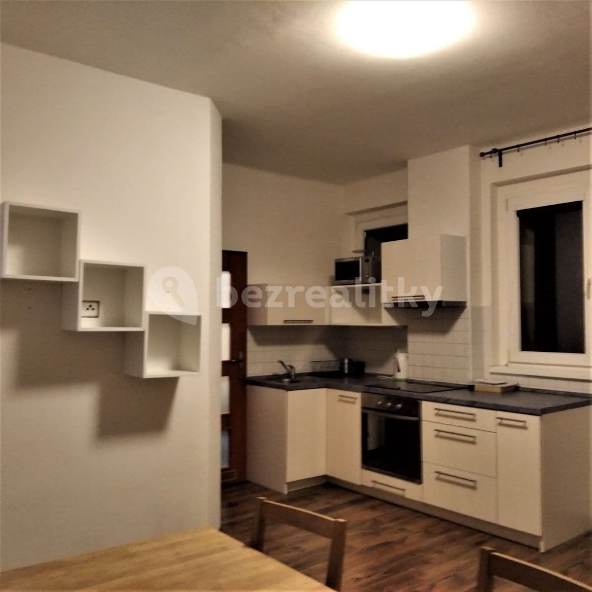 Prenájom bytu 2-izbový 41 m², Svojsíkova, Praha, Praha Prenájom bytu 2-izbový 41 m², Svojsíkova, Praha, Praha