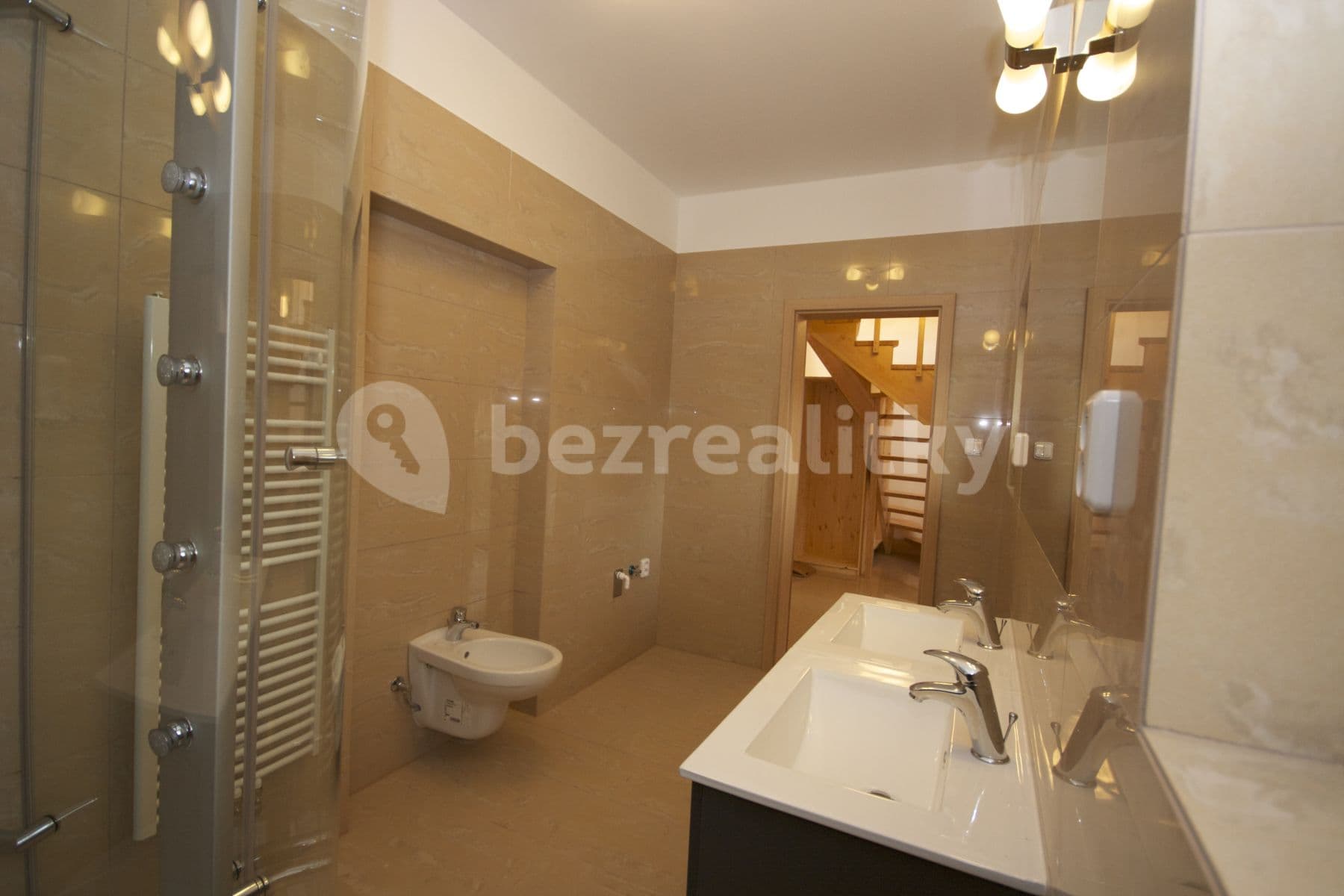 Prenájom domu 136 m², pozemok 230 m², Třebízského, Roztoky, Středočeský kraj Prenájom domu 136 m², pozemok 230 m², Třebízského, Roztoky, Středočeský kraj