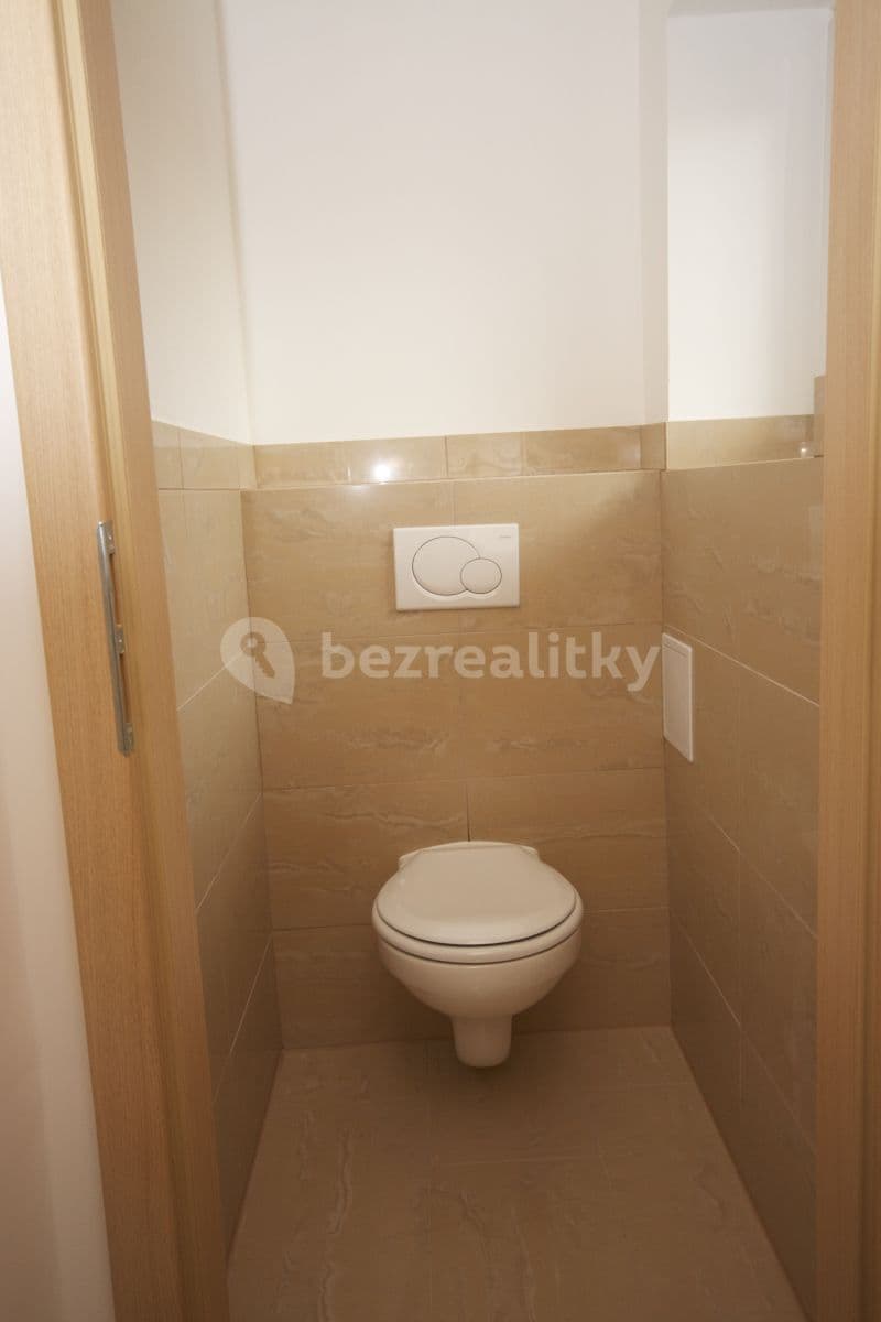 Prenájom domu 136 m², pozemok 230 m², Třebízského, Roztoky, Středočeský kraj Prenájom domu 136 m², pozemok 230 m², Třebízského, Roztoky, Středočeský kraj