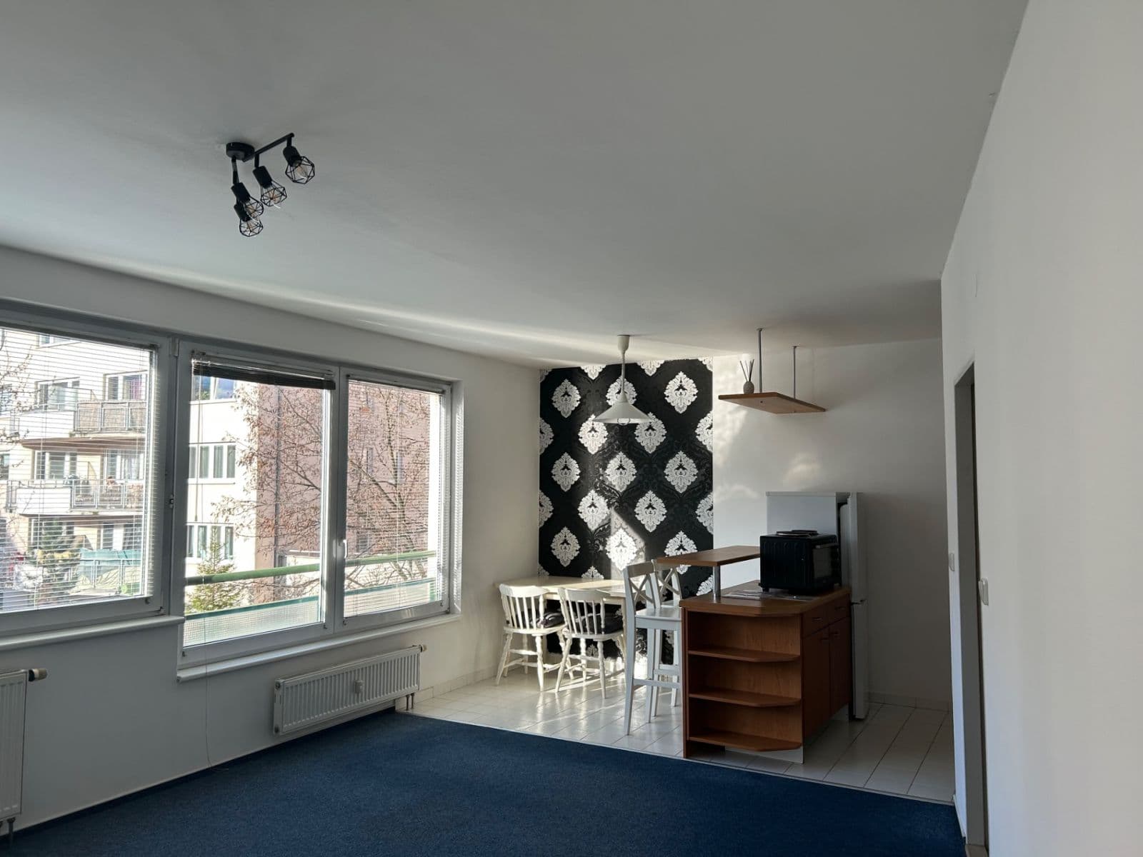 Prenájom bytu 1-izbový 42 m², bratří Dohalských, Praha, Praha Prenájom bytu 1-izbový 42 m², bratří Dohalských, Praha, Praha