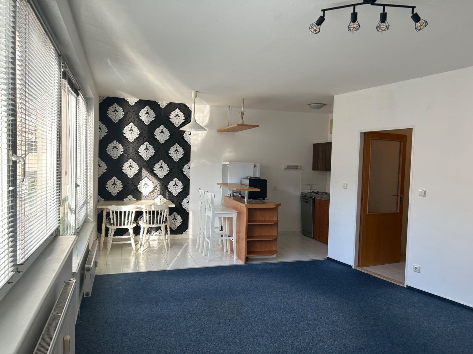 Prenájom bytu 1-izbový 42 m², bratří Dohalských, Praha, Praha Prenájom bytu 1-izbový 42 m², bratří Dohalských, Praha, Praha