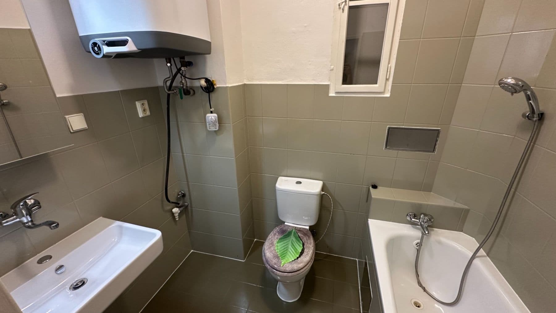 Prenájom bytu 2-izbový 55 m², Velehradská, Praha, Praha Prenájom bytu 2-izbový 55 m², Velehradská, Praha, Praha