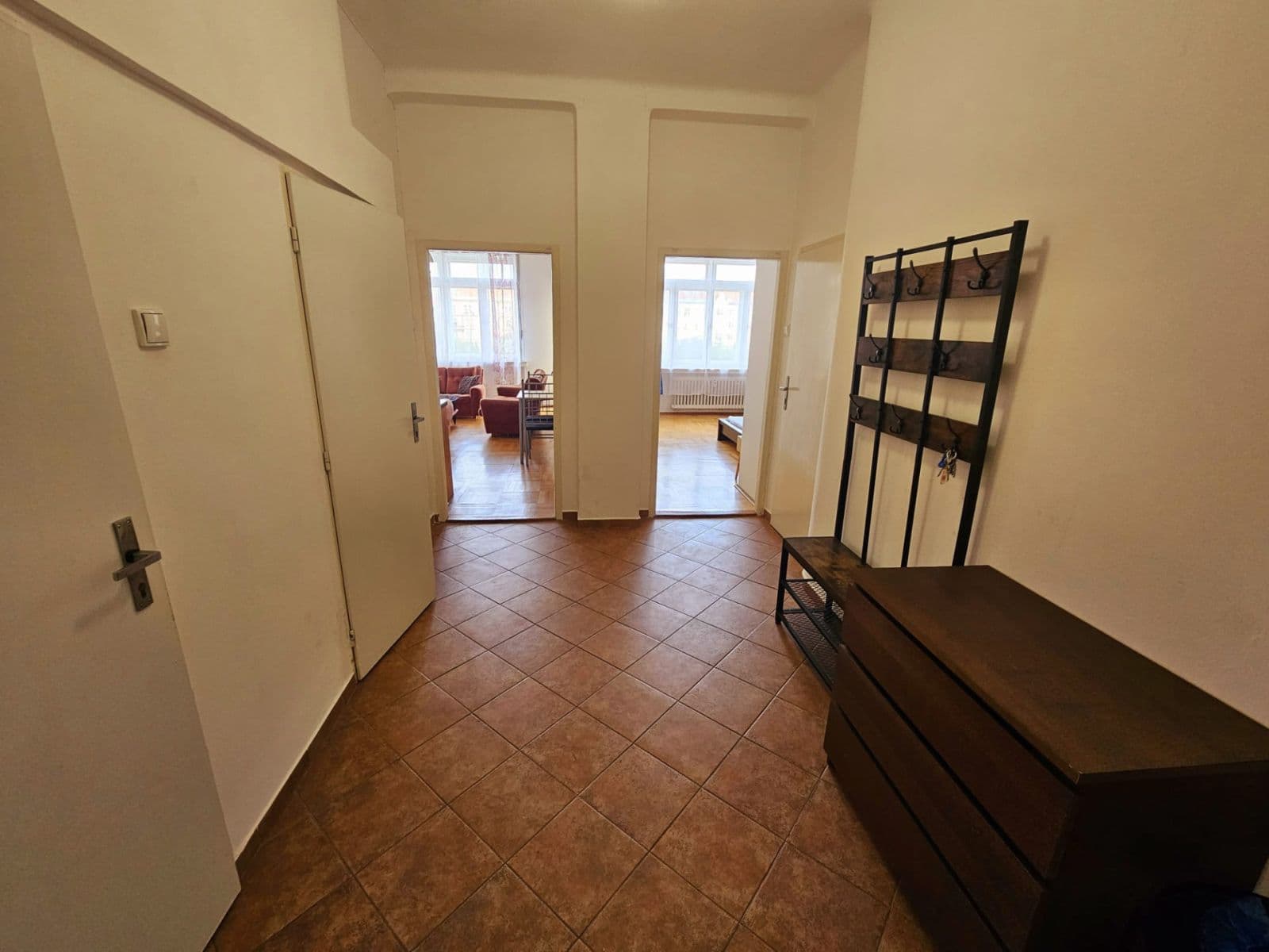 Prenájom bytu 3-izbový 82 m², U Vodárny, Praha, Praha Prenájom bytu 3-izbový 82 m², U Vodárny, Praha, Praha