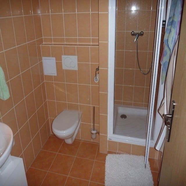 Prenájom bytu 2-izbový 40 m², V Roháči I., Jesenice, Středočeský kraj Prenájom bytu 2-izbový 40 m², V Roháči I., Jesenice, Středočeský kraj