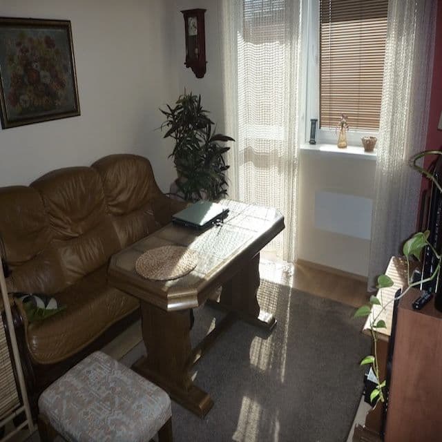 Prenájom bytu 2-izbový 40 m², V Roháči I., Jesenice, Středočeský kraj Prenájom bytu 2-izbový 40 m², V Roháči I., Jesenice, Středočeský kraj