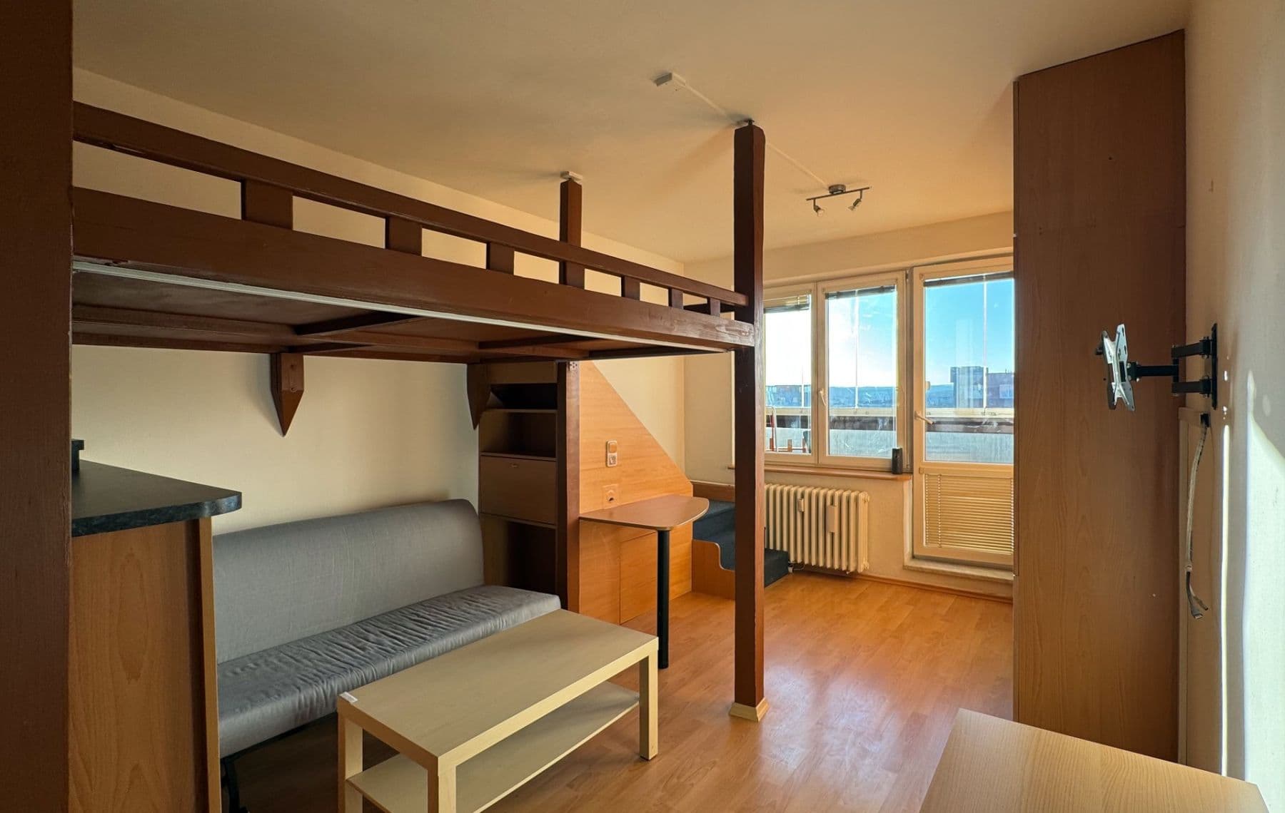 Prenájom bytu Garsoniéra 28 m², Francouzská, Ostrava, Moravskoslezský kraj Prenájom bytu Garsoniéra 28 m², Francouzská, Ostrava, Moravskoslezský kraj