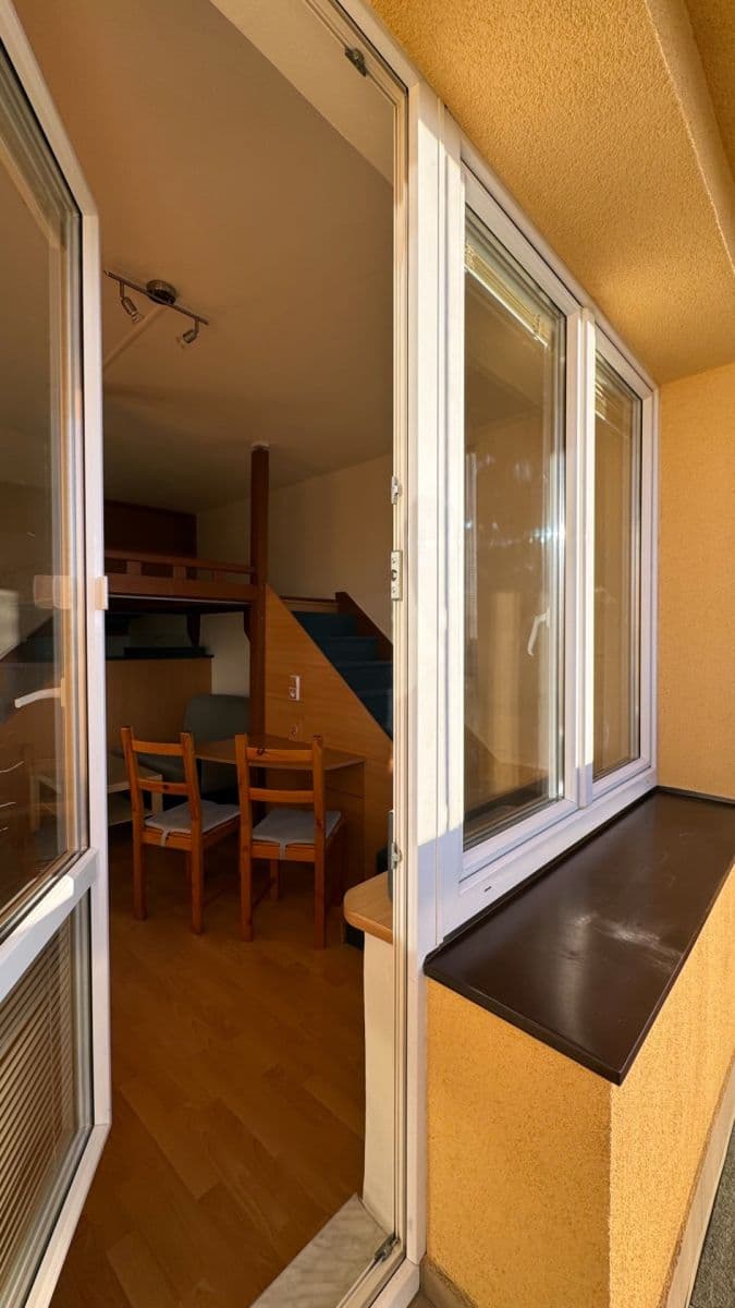 Prenájom bytu Garsoniéra 28 m², Francouzská, Ostrava, Moravskoslezský kraj Prenájom bytu Garsoniéra 28 m², Francouzská, Ostrava, Moravskoslezský kraj