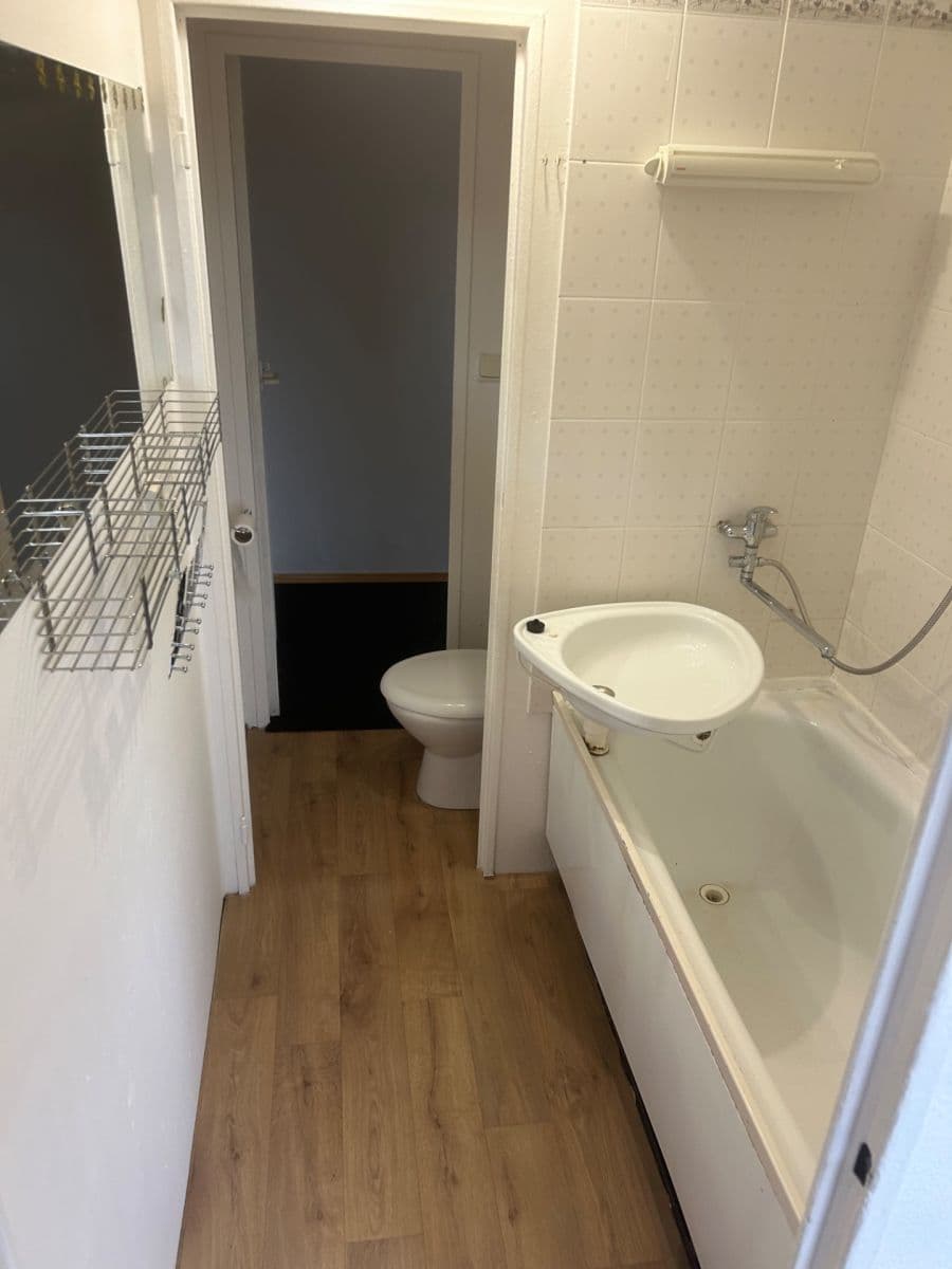 Prenájom bytu 3-izbový 62 m², Na Loučkách, Kuřim, Jihomoravský kraj Prenájom bytu 3-izbový 62 m², Na Loučkách, Kuřim, Jihomoravský kraj