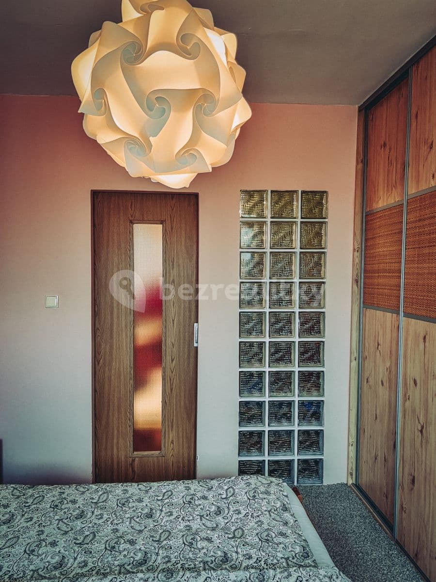 Prenájom bytu 2-izbový 65 m², Petra Křičky, Ostrava, Moravskoslezský kraj Prenájom bytu 2-izbový 65 m², Petra Křičky, Ostrava, Moravskoslezský kraj