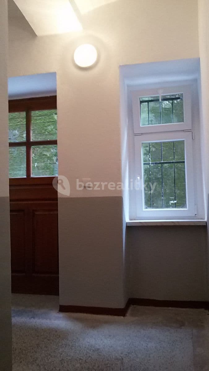 Prenájom bytu 1-izbový 28 m², Jankovcova, Teplice, Ústecký kraj Prenájom bytu 1-izbový 28 m², Jankovcova, Teplice, Ústecký kraj