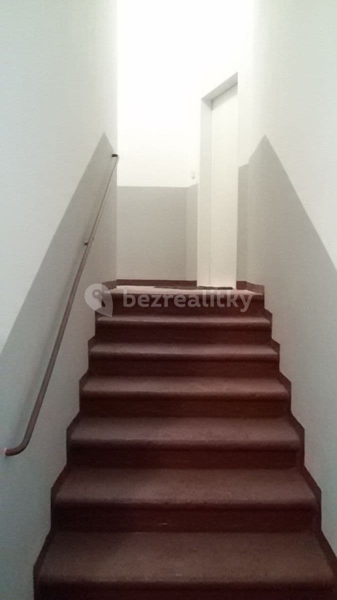 Prenájom bytu 1-izbový 28 m², Jankovcova, Teplice, Ústecký kraj Prenájom bytu 1-izbový 28 m², Jankovcova, Teplice, Ústecký kraj