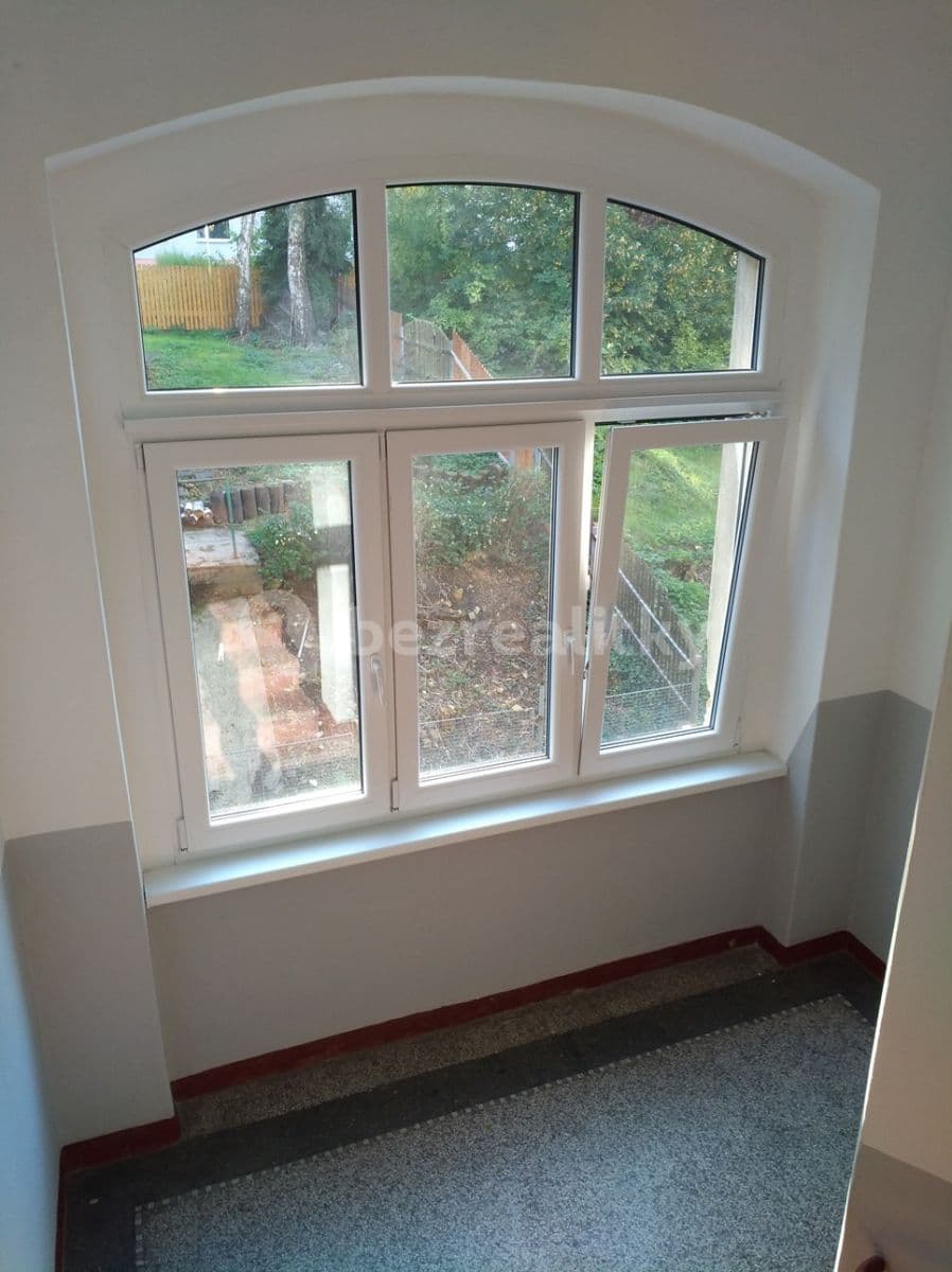 Prenájom bytu 1-izbový 28 m², Jankovcova, Teplice, Ústecký kraj Prenájom bytu 1-izbový 28 m², Jankovcova, Teplice, Ústecký kraj