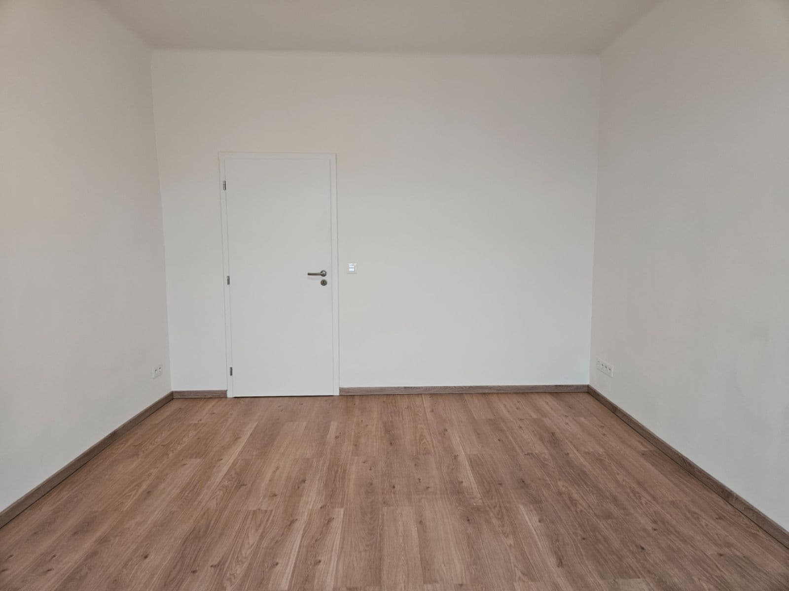 Prenájom bytu 1-izbový 29 m², Sochařská, Praha, Praha Prenájom bytu 1-izbový 29 m², Sochařská, Praha, Praha