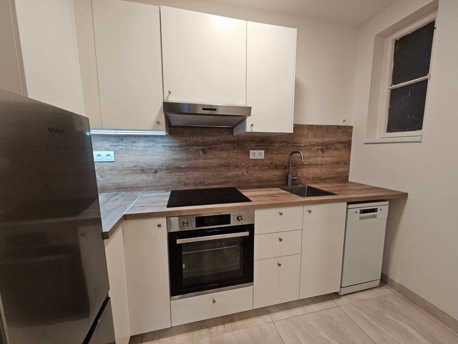 Prenájom bytu 1-izbový 29 m², Sochařská, Praha, Praha Prenájom bytu 1-izbový 29 m², Sochařská, Praha, Praha