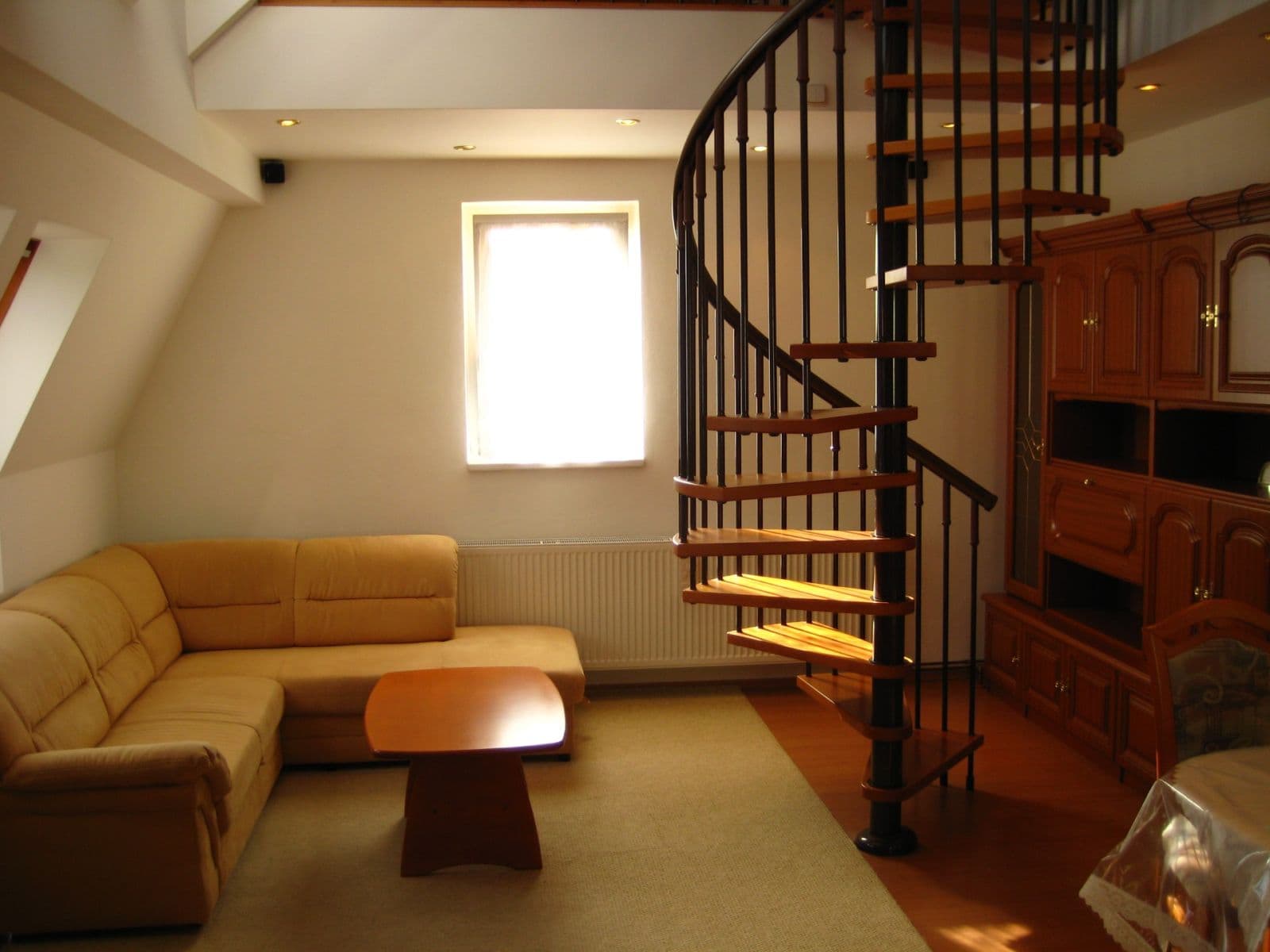 Prenájom bytu 3-izbový 88 m², Třebízského, Roztoky, Středočeský kraj Prenájom bytu 3-izbový 88 m², Třebízského, Roztoky, Středočeský kraj