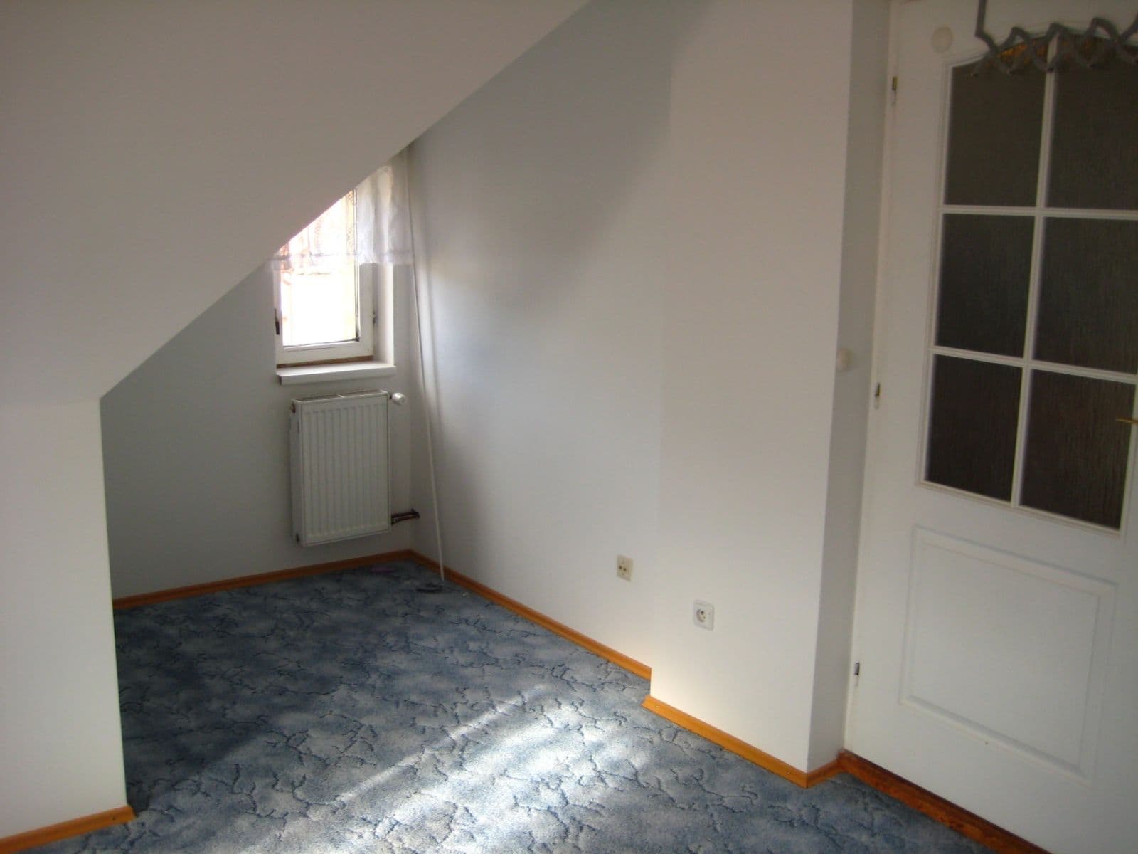 Prenájom bytu 3-izbový 88 m², Třebízského, Roztoky, Středočeský kraj Prenájom bytu 3-izbový 88 m², Třebízského, Roztoky, Středočeský kraj