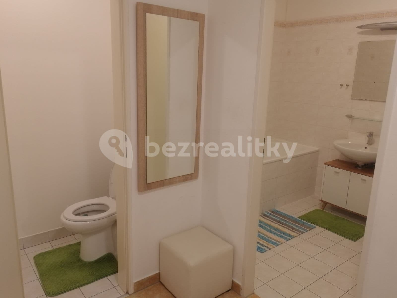 Prenájom bytu 2-izbový 58 m², Bechlínská, Praha, Praha Prenájom bytu 2-izbový 58 m², Bechlínská, Praha, Praha