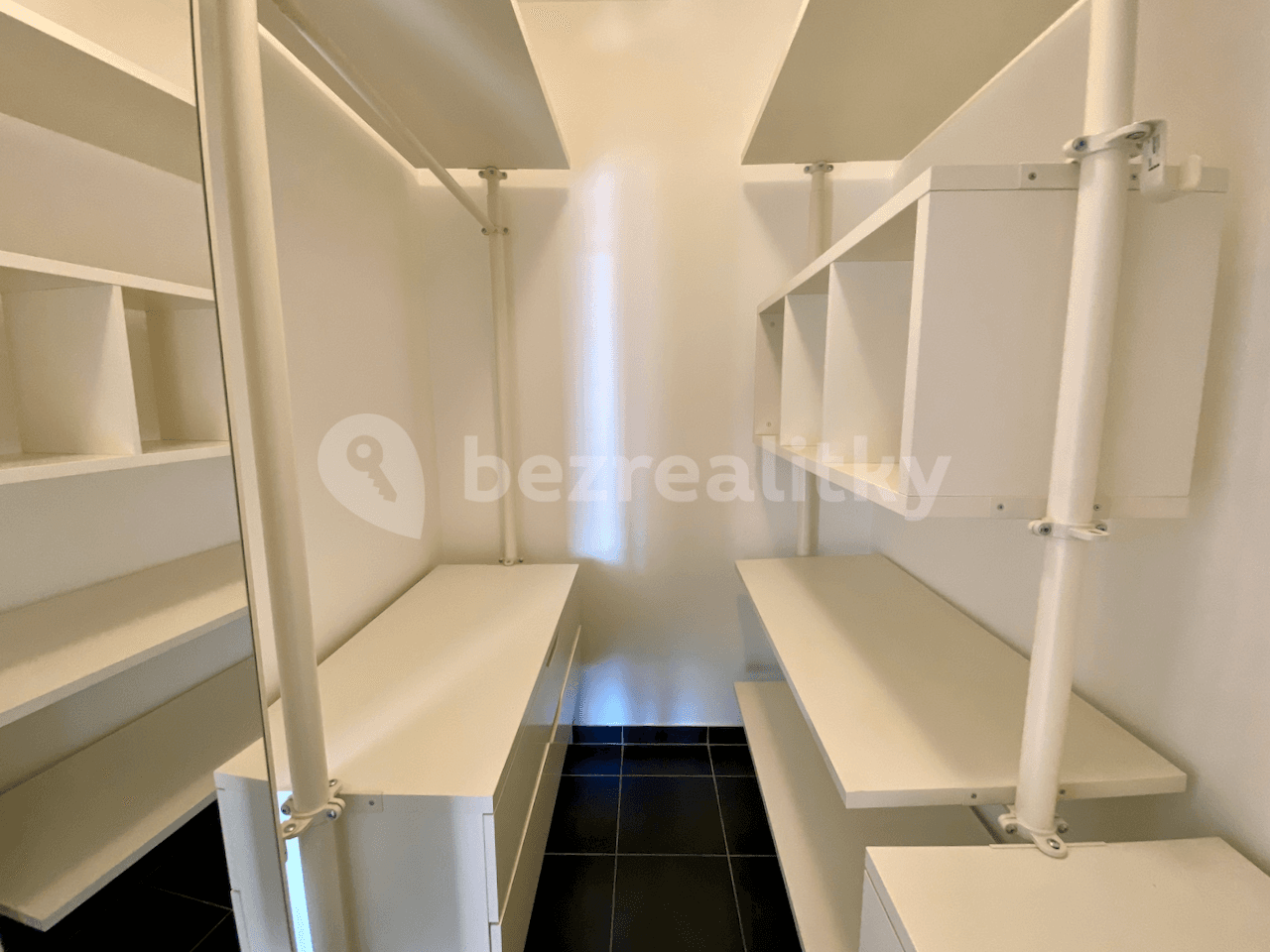 Prenájom bytu 2-izbový 65 m², Lanžhotská, Praha, Praha Prenájom bytu 2-izbový 65 m², Lanžhotská, Praha, Praha