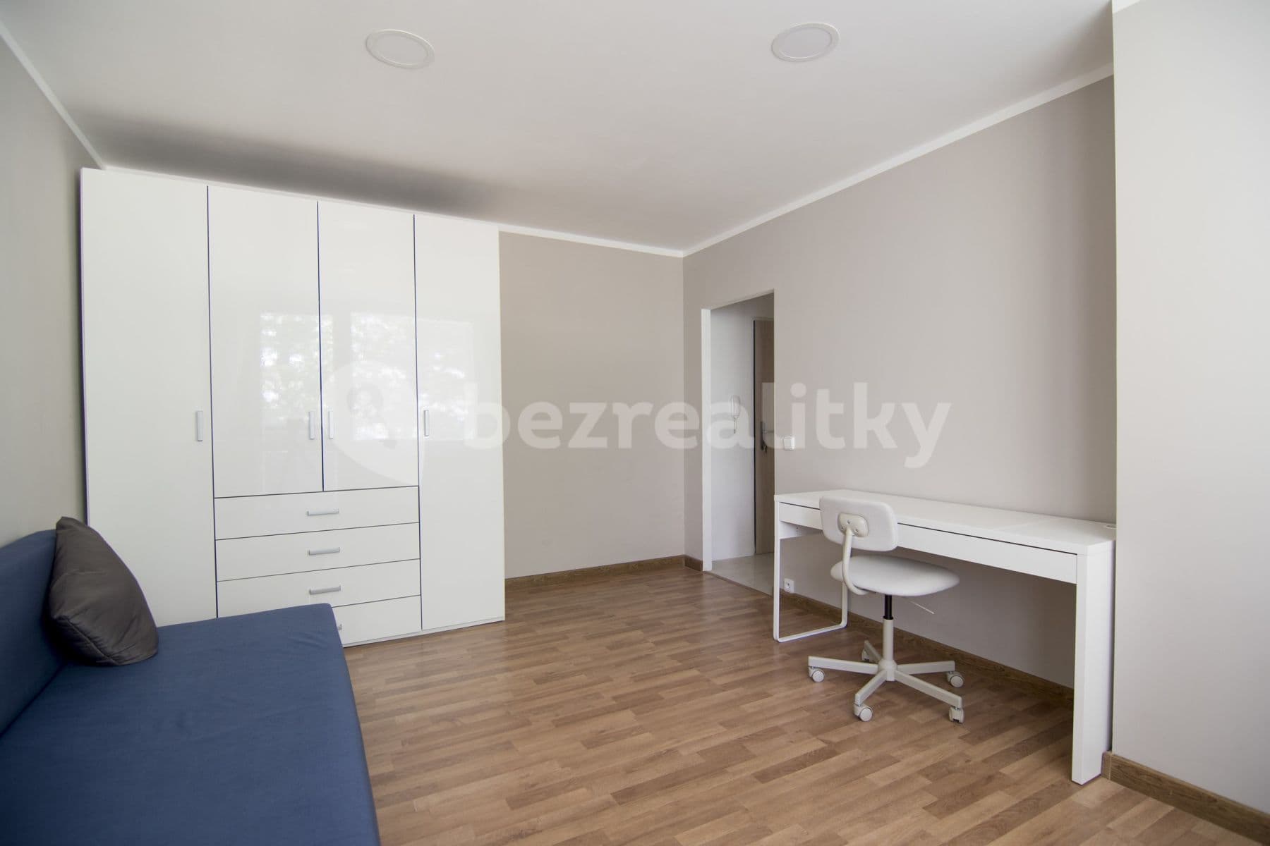 Prenájom bytu 1-izbový 27 m², Bartákova, Praha, Praha Prenájom bytu 1-izbový 27 m², Bartákova, Praha, Praha