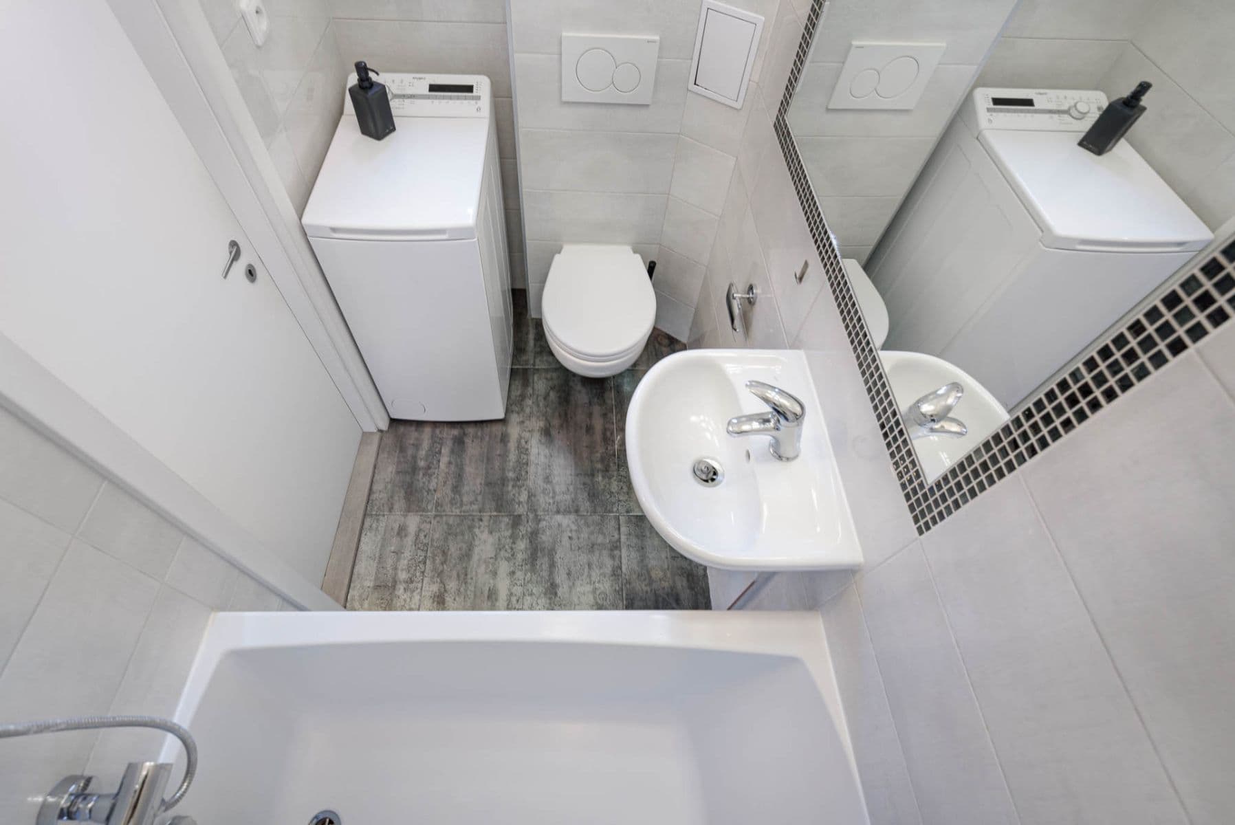 Prenájom bytu 1-izbový 30 m², Tusarova, Praha, Praha Prenájom bytu 1-izbový 30 m², Tusarova, Praha, Praha