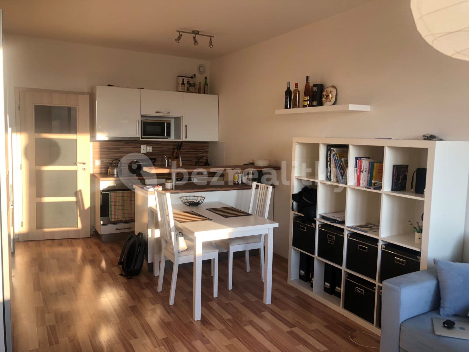 Prenájom bytu 2-izbový 43 m², Freyova, Praha, Praha Prenájom bytu 2-izbový 43 m², Freyova, Praha, Praha