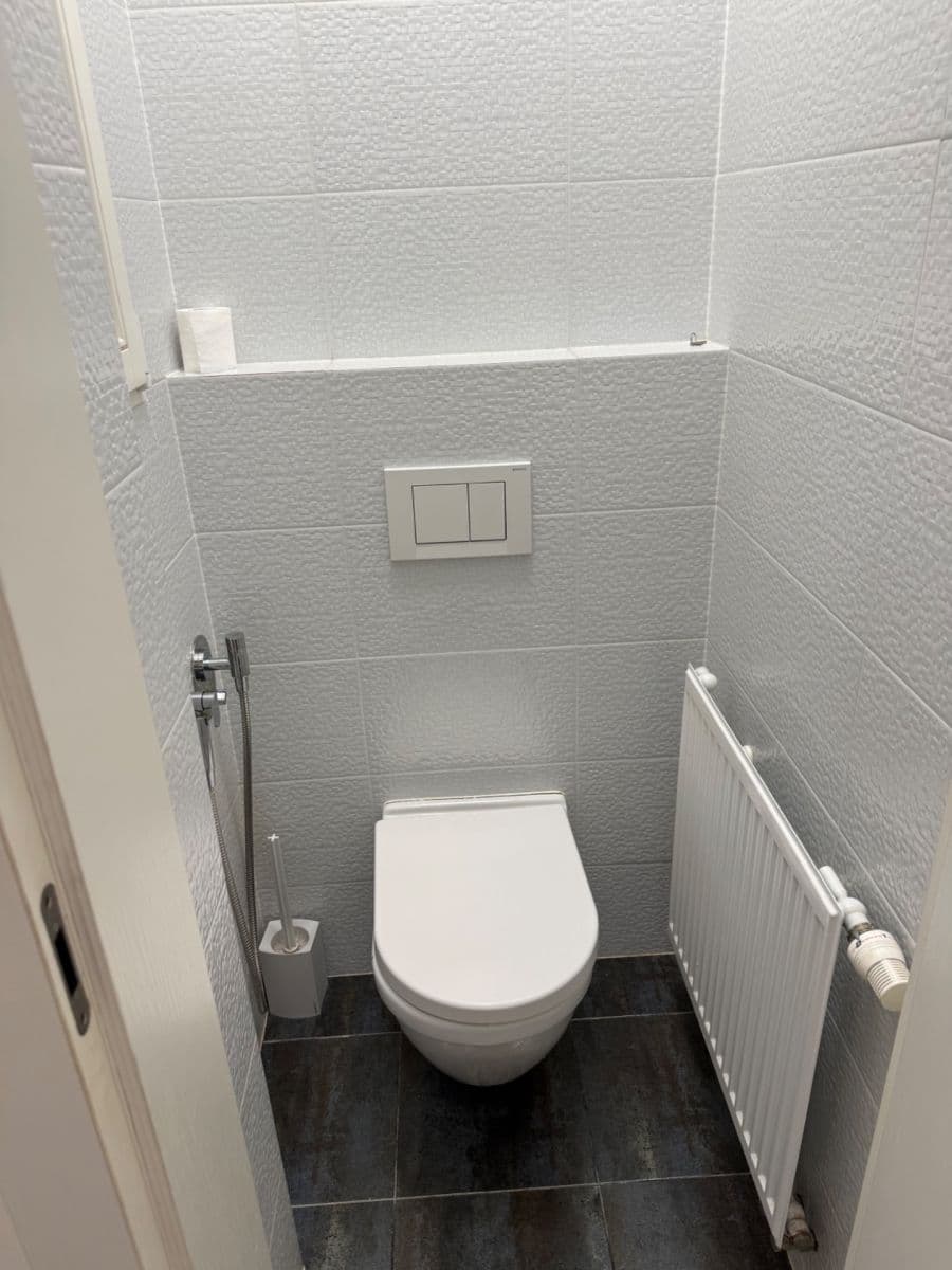 Prenájom bytu 2-izbový 46 m², Nad Panenskou, Praha, Praha Prenájom bytu 2-izbový 46 m², Nad Panenskou, Praha, Praha