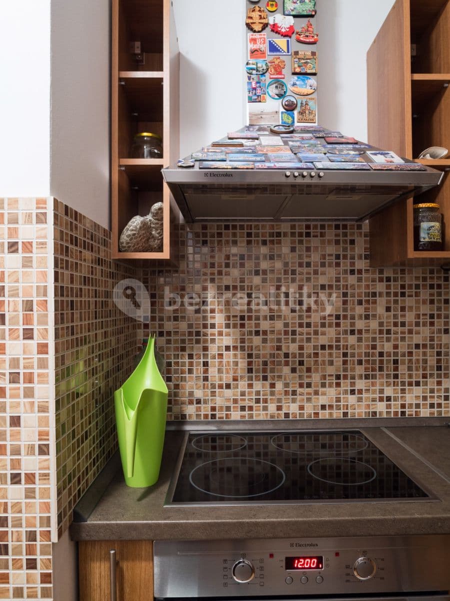 Prenájom bytu 1-izbový 35 m², Praha, Praha Prenájom bytu 1-izbový 35 m², Praha, Praha