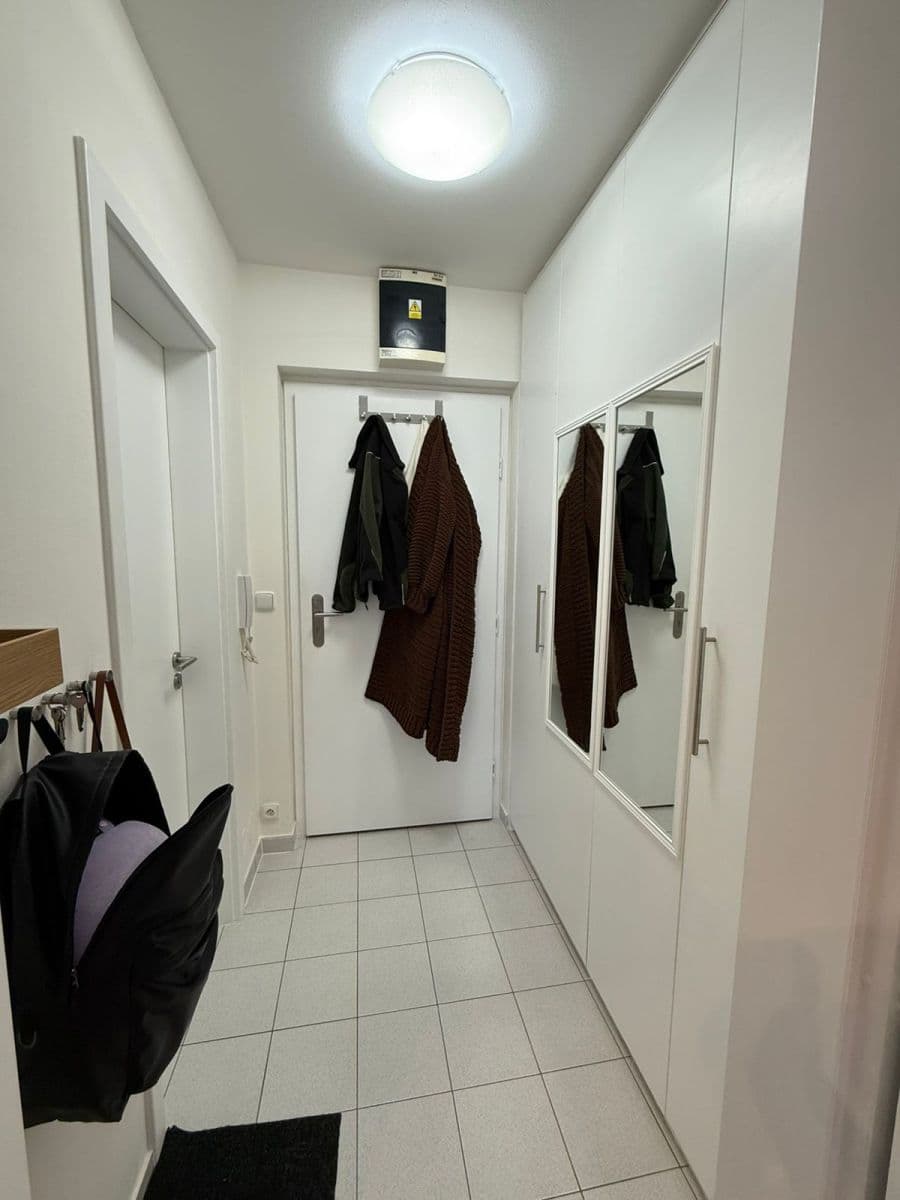 Prenájom bytu 1-izbový 32 m², Krumlovská, Praha, Praha Prenájom bytu 1-izbový 32 m², Krumlovská, Praha, Praha