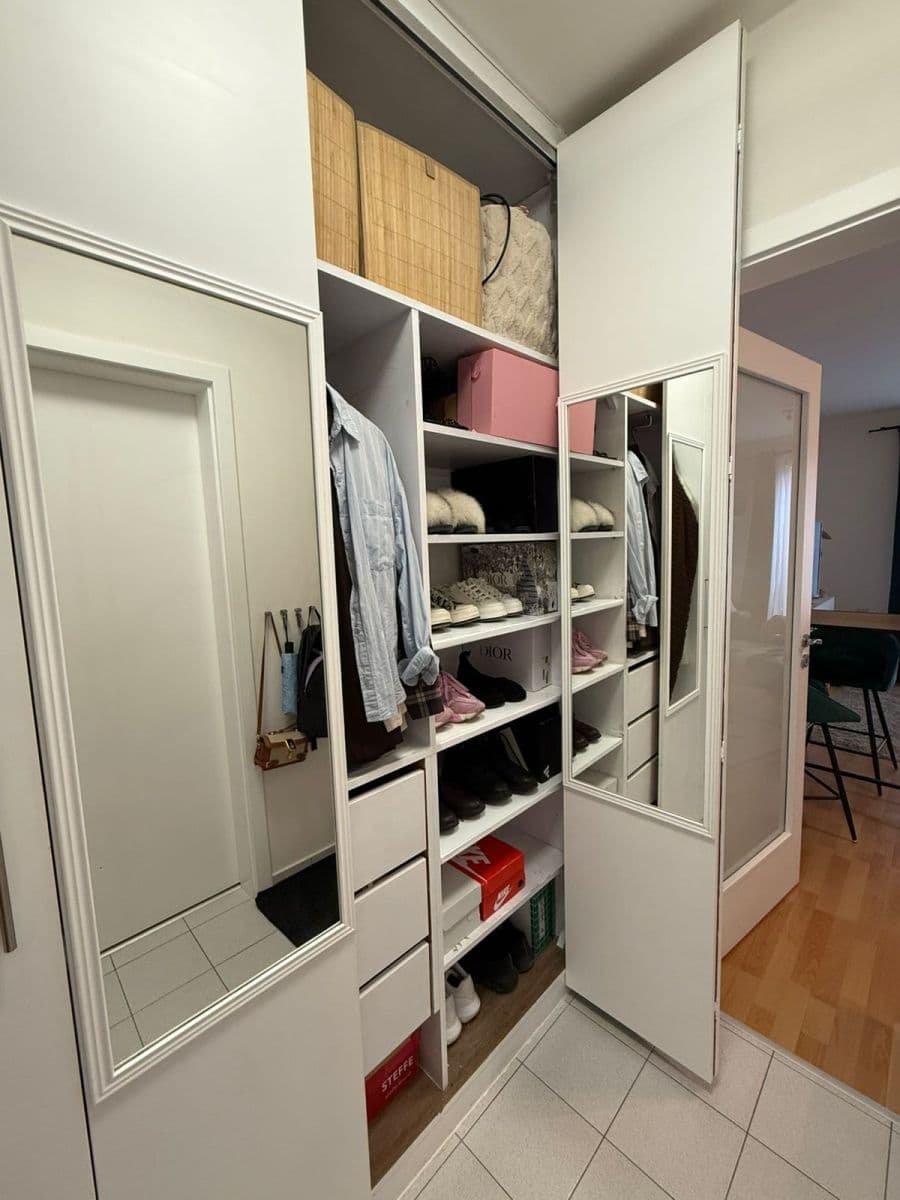 Prenájom bytu 1-izbový 32 m², Krumlovská, Praha, Praha Prenájom bytu 1-izbový 32 m², Krumlovská, Praha, Praha