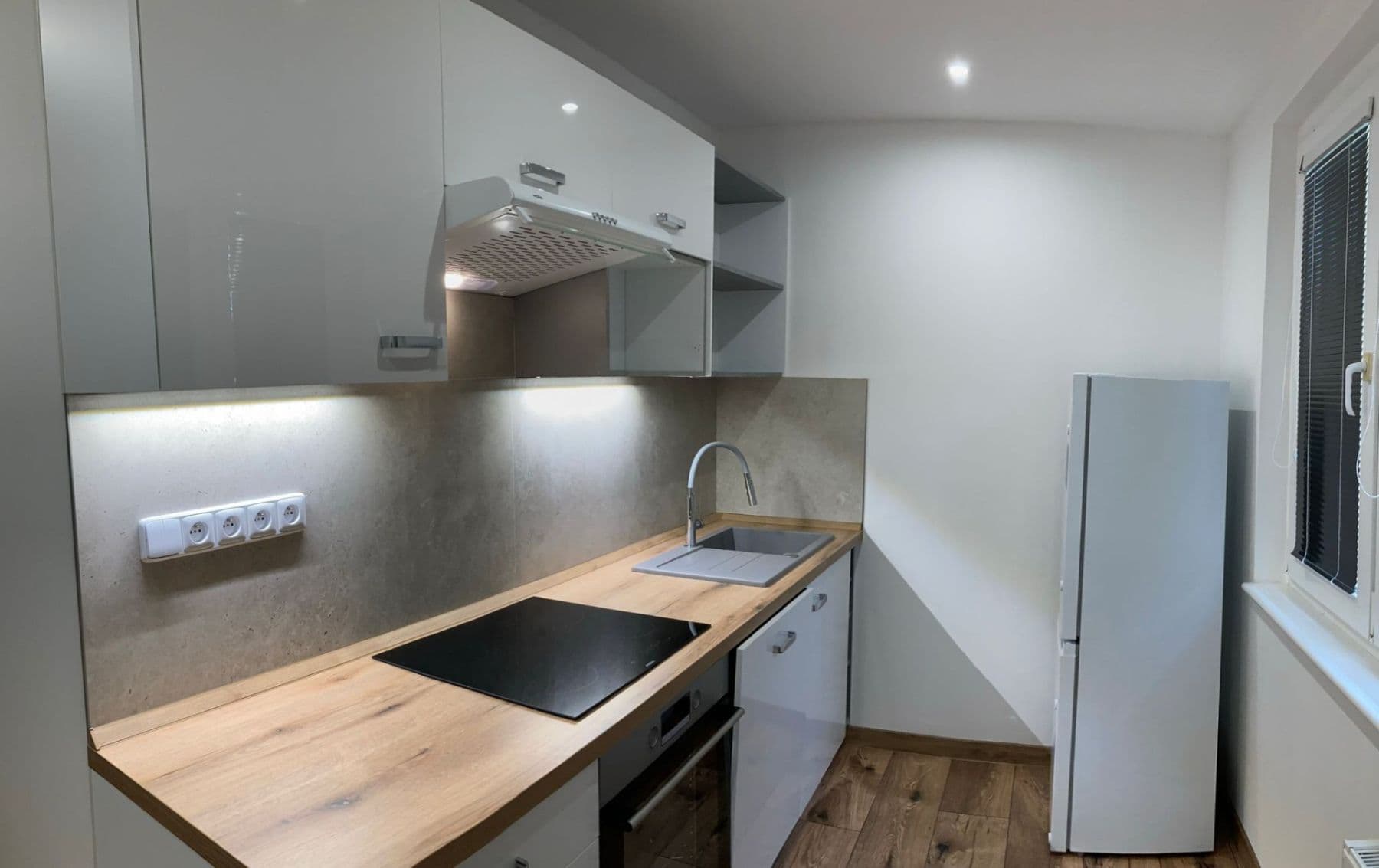 Prenájom bytu 1-izbový 35 m², Finská, Kladno, Středočeský kraj Prenájom bytu 1-izbový 35 m², Finská, Kladno, Středočeský kraj