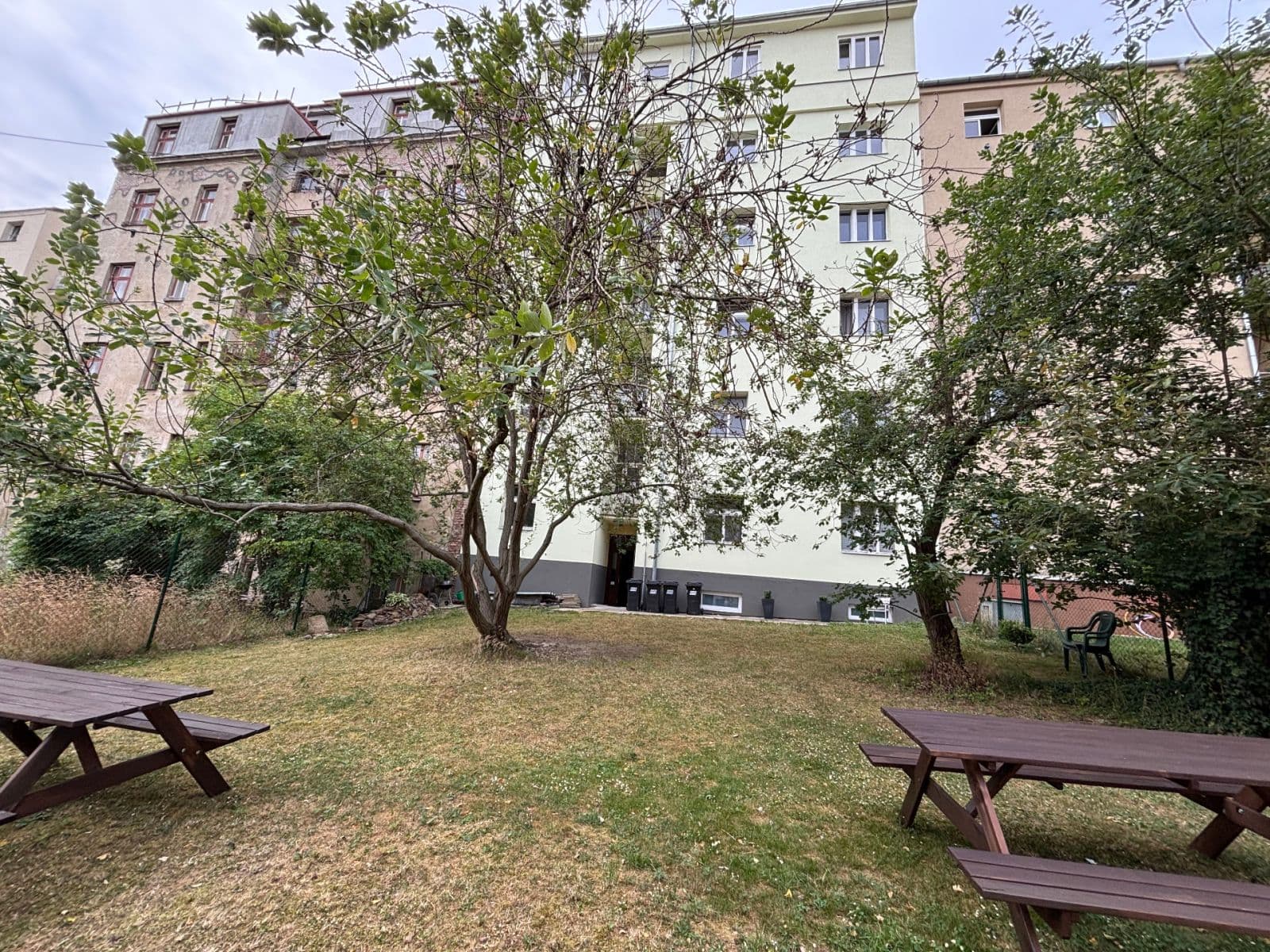 Prenájom bytu 2-izbový 52 m², Husinecká, Praha, Praha Prenájom bytu 2-izbový 52 m², Husinecká, Praha, Praha