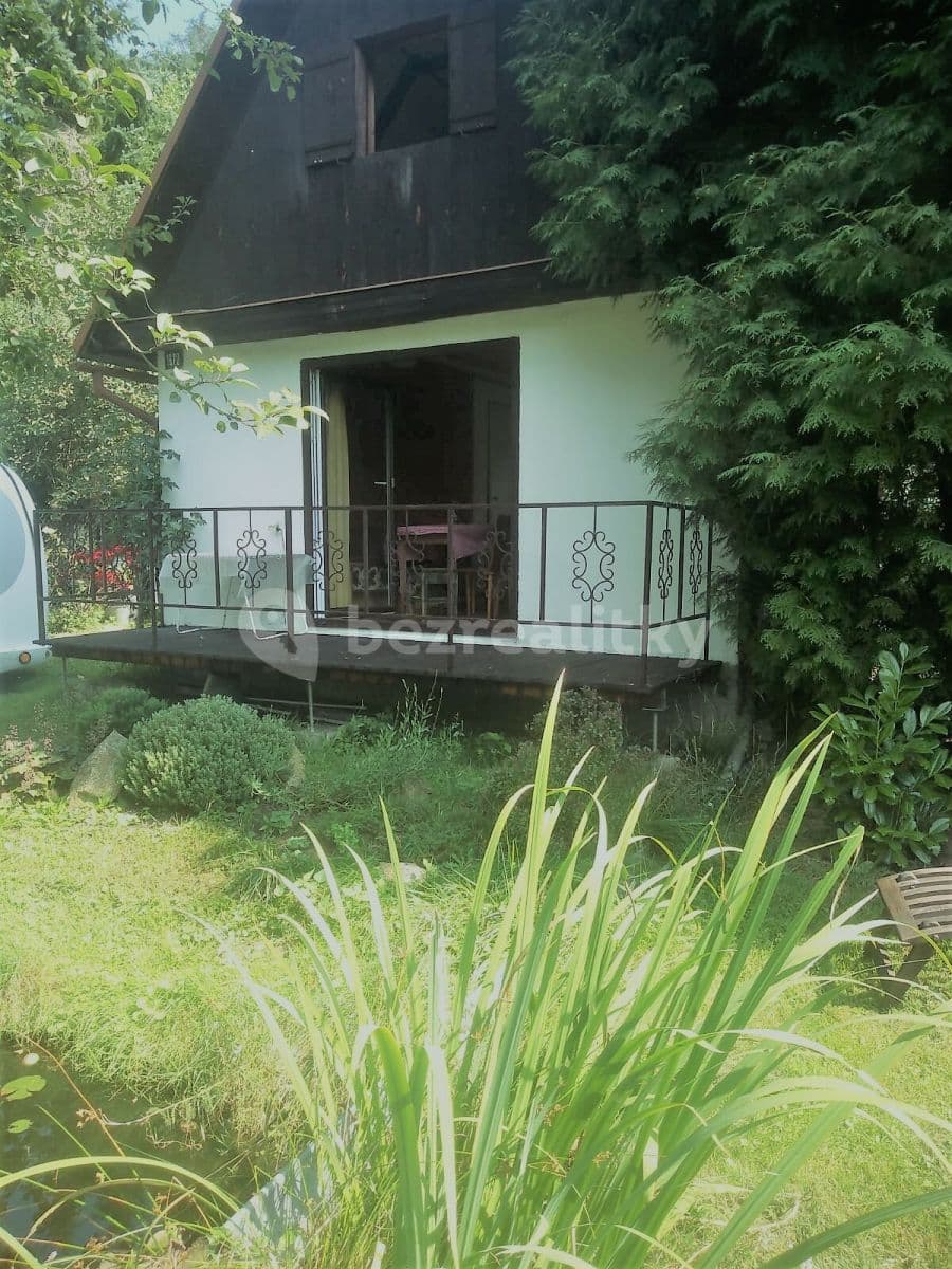 Prenájom rekreačného objektu 35 m², pozemok 400 m², Šlemínská, Hradištko, Středočeský kraj Prenájom rekreačného objektu 35 m², pozemok 400 m², Šlemínská, Hradištko, Středočeský kraj
