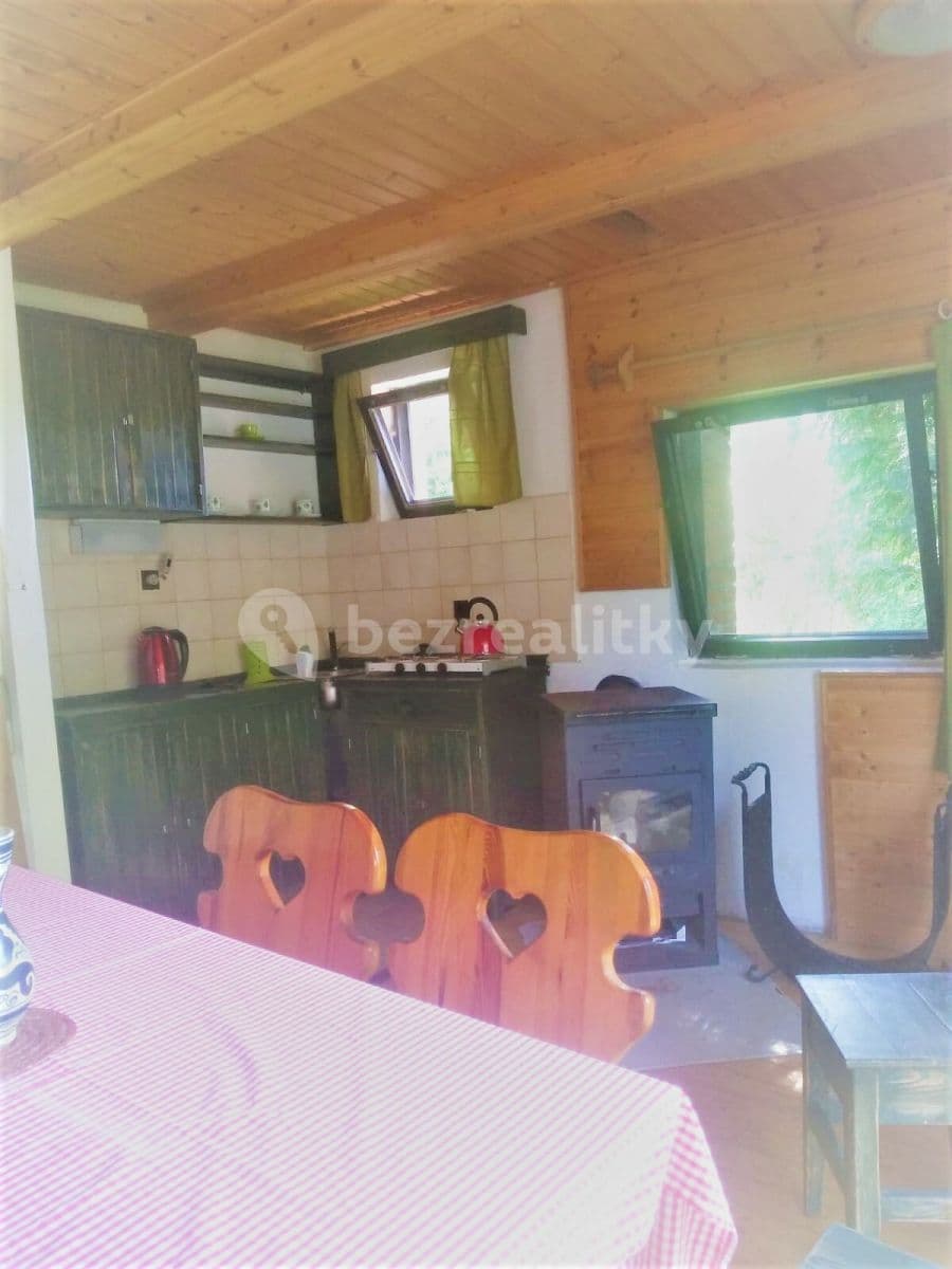 Prenájom rekreačného objektu 35 m², pozemok 400 m², Šlemínská, Hradištko, Středočeský kraj Prenájom rekreačného objektu 35 m², pozemok 400 m², Šlemínská, Hradištko, Středočeský kraj