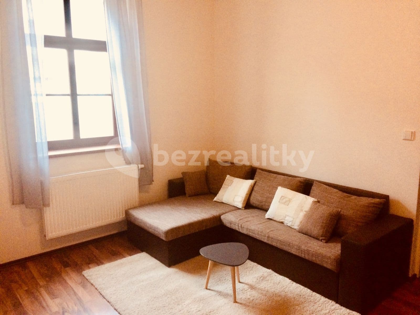 Prenájom bytu 4-izbový 97 m², Malířská, Praha, Praha
