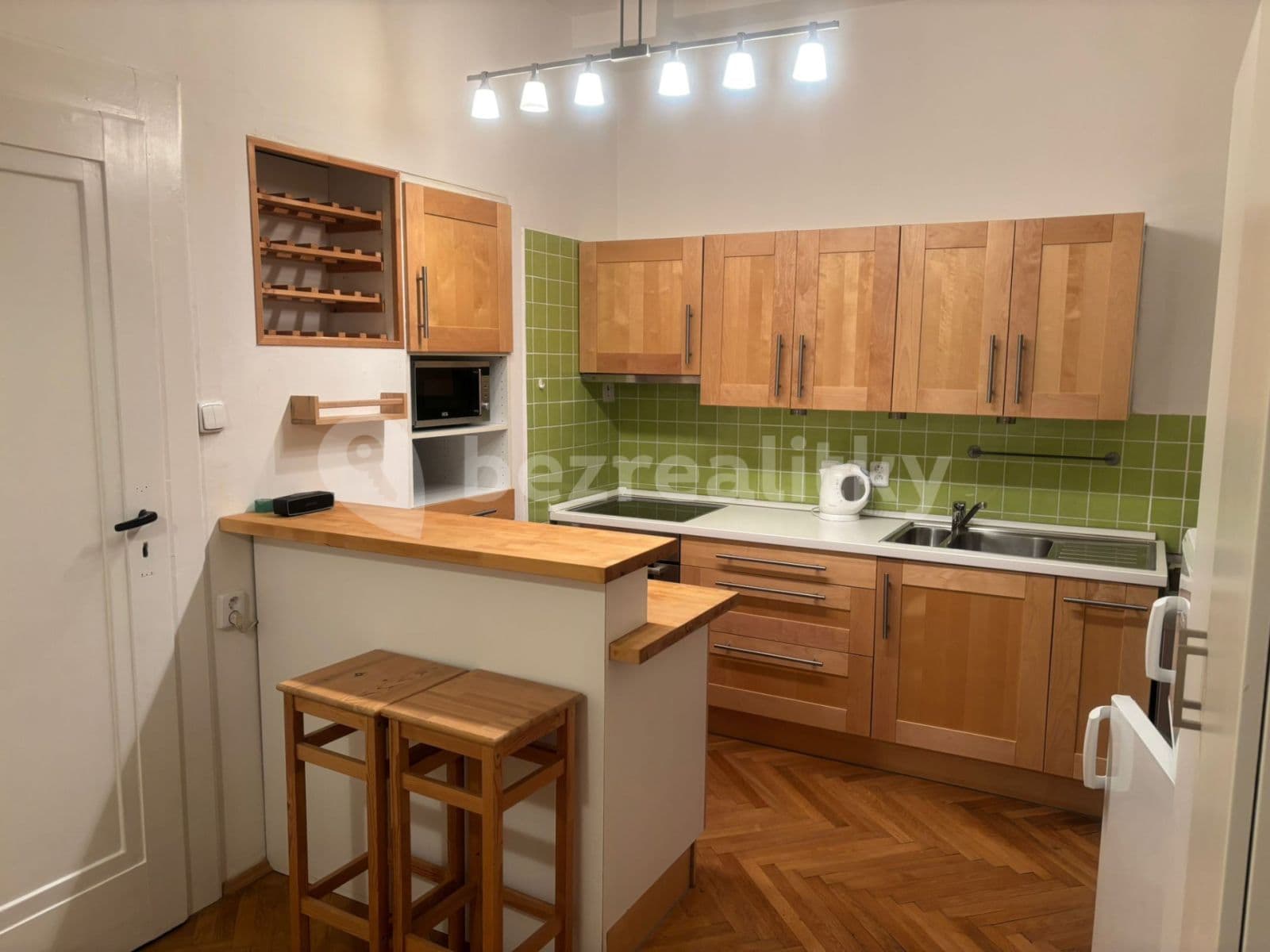 Prenájom bytu 2-izbový 30 m², Praha, Praha Prenájom bytu 2-izbový 30 m², Praha, Praha