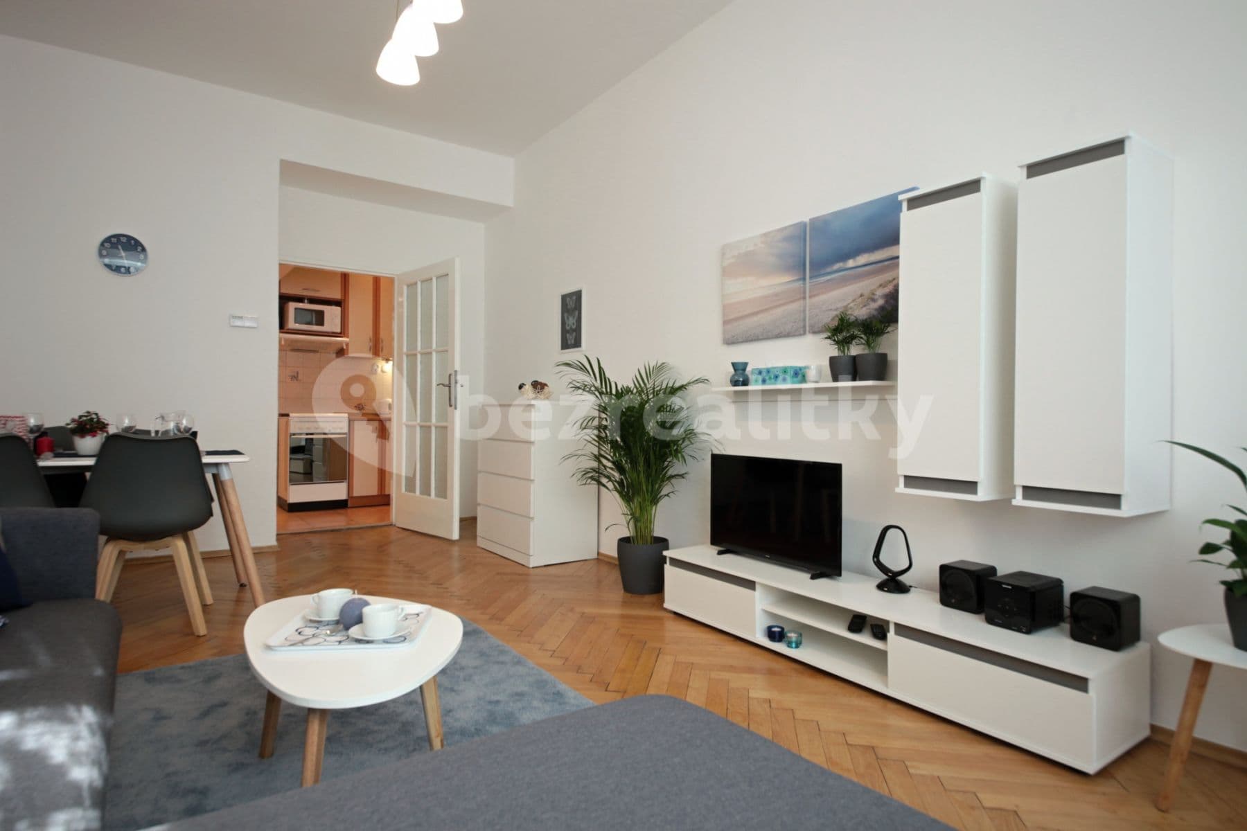 Prenájom bytu 2-izbový 46 m², ulice Kloboučnická, Praha, Praha Prenájom bytu 2-izbový 46 m², ulice Kloboučnická, Praha, Praha
