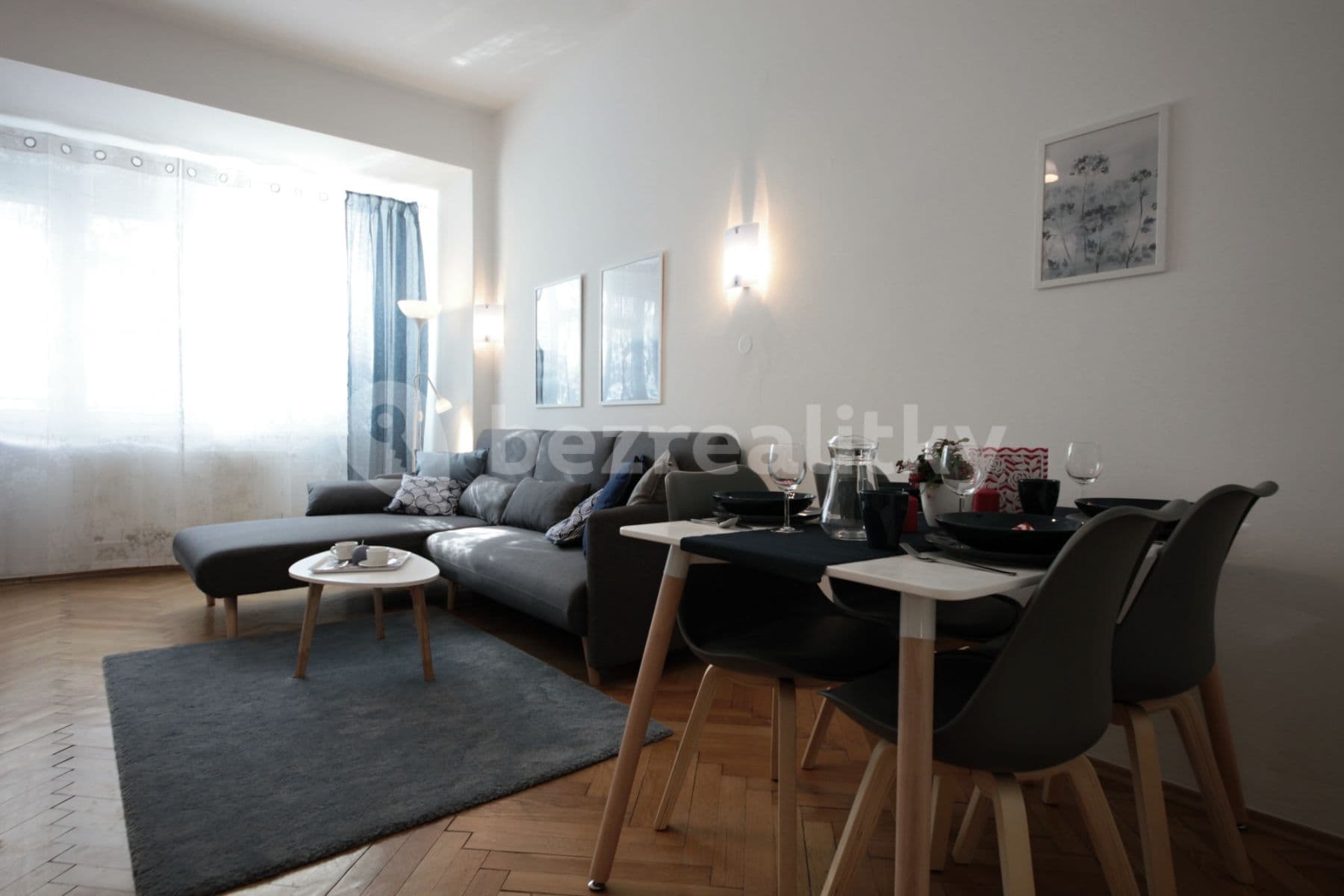 Prenájom bytu 2-izbový 46 m², ulice Kloboučnická, Praha, Praha Prenájom bytu 2-izbový 46 m², ulice Kloboučnická, Praha, Praha