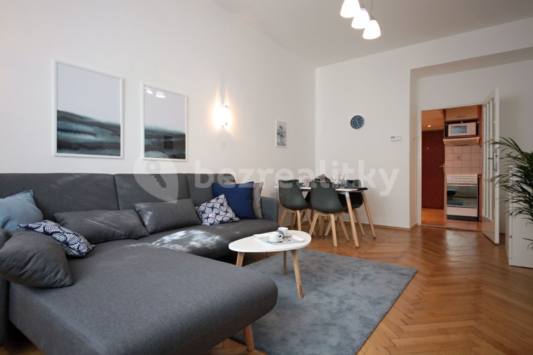 Prenájom bytu 2-izbový 46 m², ulice Kloboučnická, Praha, Praha Prenájom bytu 2-izbový 46 m², ulice Kloboučnická, Praha, Praha